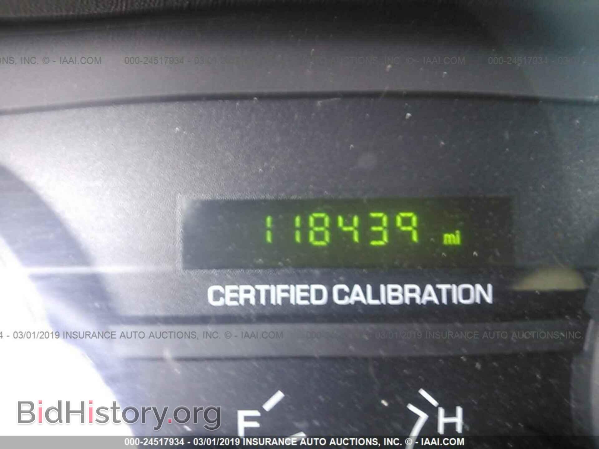 2002 FORD TAURUS - VIN: 1FAFP53U12A136979 - Фото 7