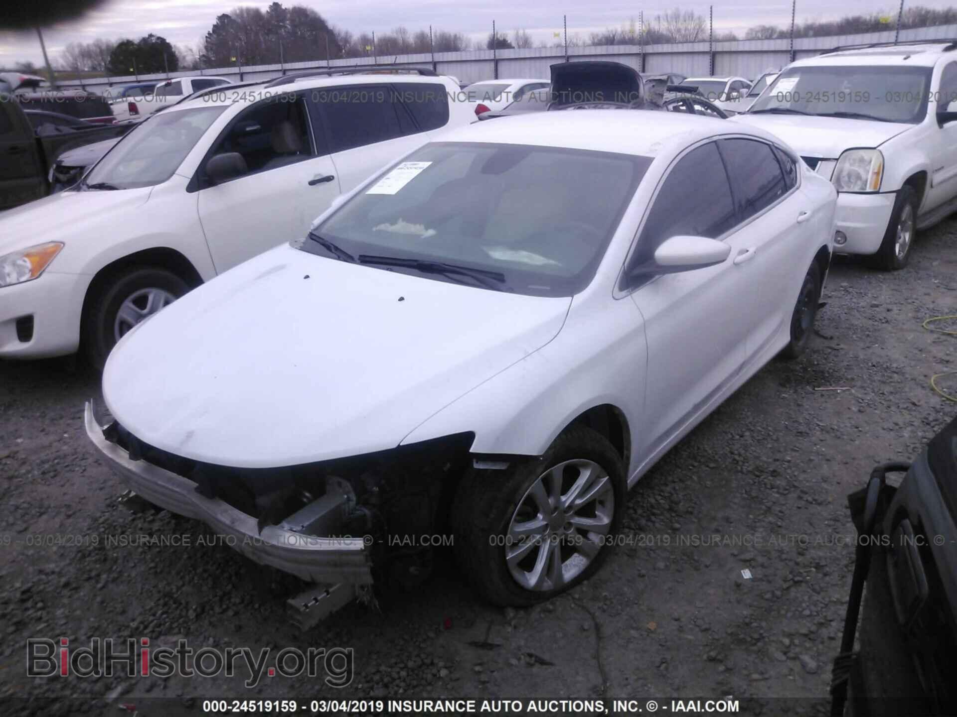 2015 CHRYSLER 200 - VIN: 1C3CCCAB0FN604038 - Photo 2