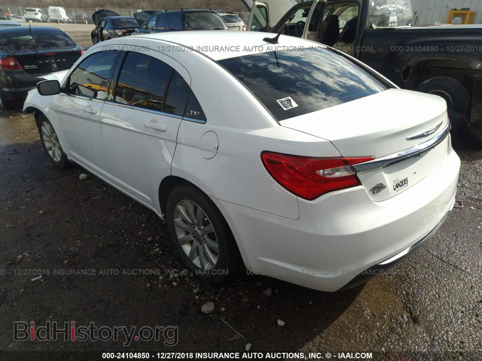 2011 CHRYSLER 200 - VIN: 1C3BC1FG4BN550077 - Фото 3