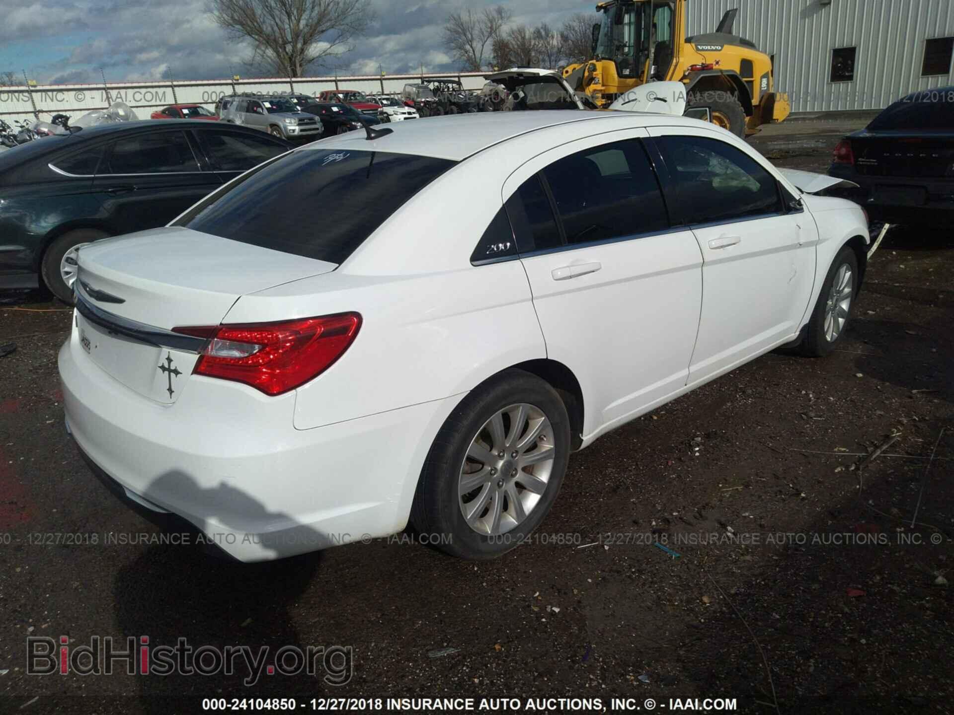 2011 CHRYSLER 200 - VIN: 1C3BC1FG4BN550077 - Фото 4