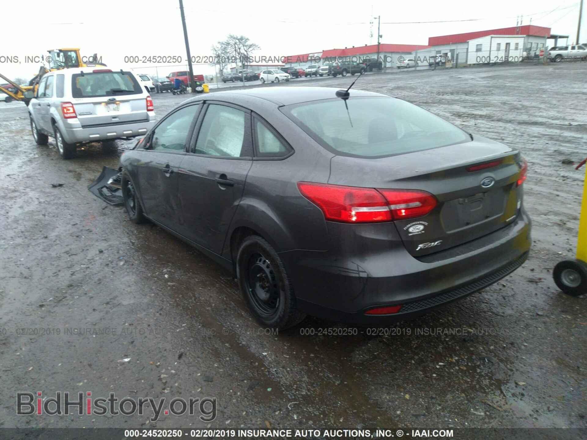 2016 FORD FOCUS - VIN: 1FADP3E2XGL256914 - Фото 3