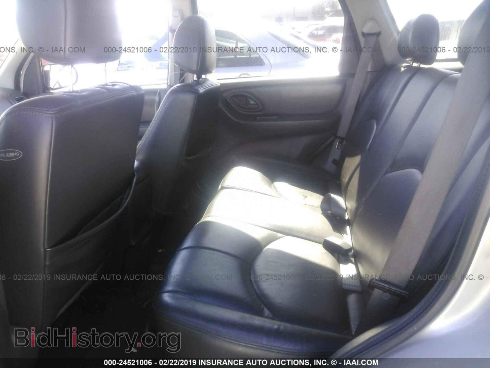 2004 MAZDA TRIBUTE - VIN: 4F2CZ06104KM22217 - Фото 8