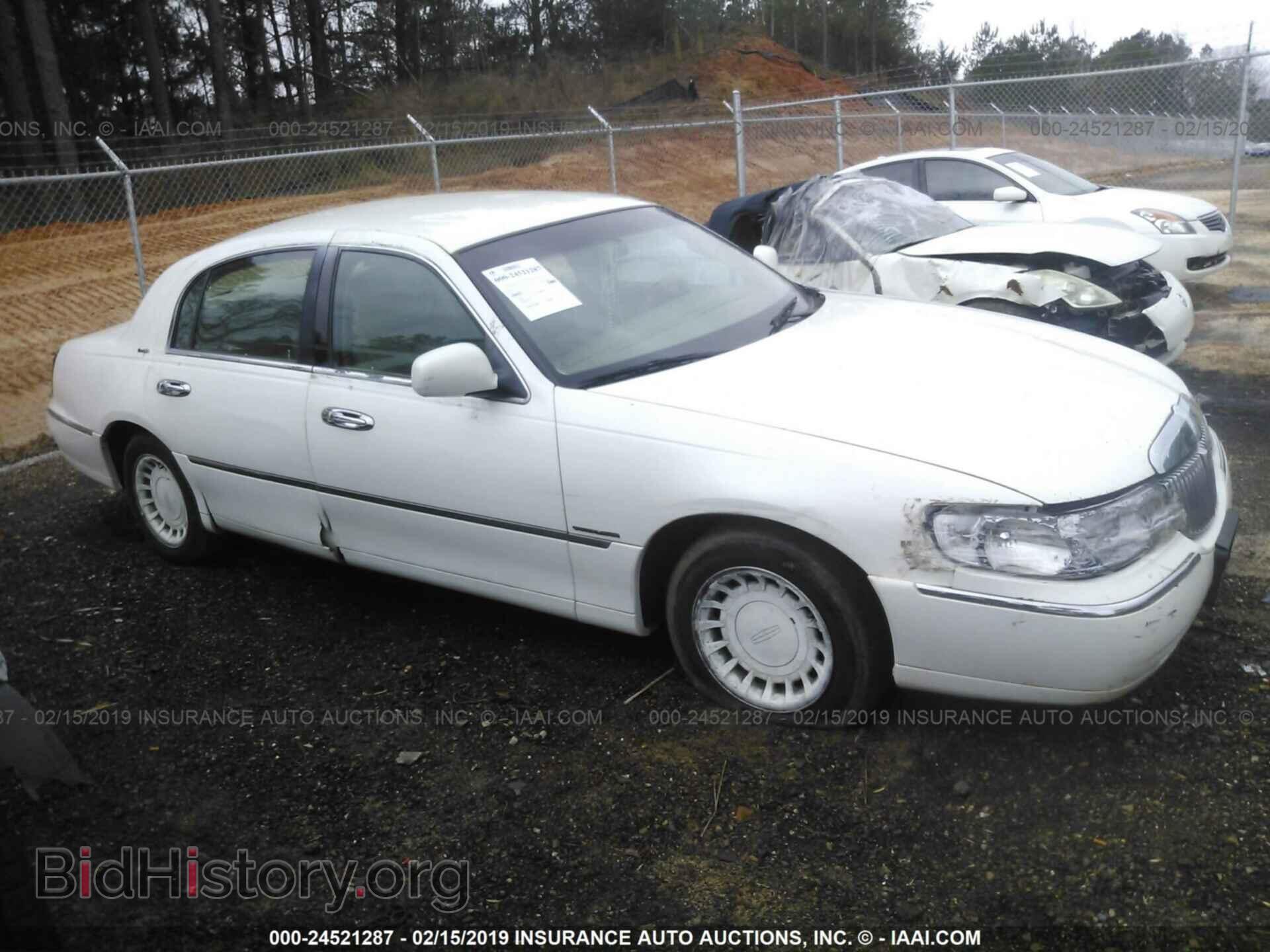 Фотография 1LNHM81W3YY762448 - LINCOLN TOWN CAR 2000