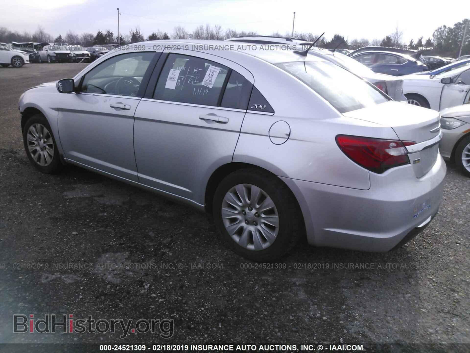 2012 CHRYSLER 200 - VIN: 1C3CCBAG0CN325836 - Фото 3
