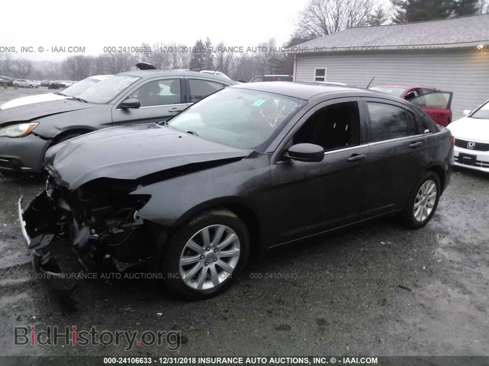 2014 CHRYSLER 200 - VIN: 1C3CCBBB1EN186614 - Фото 2