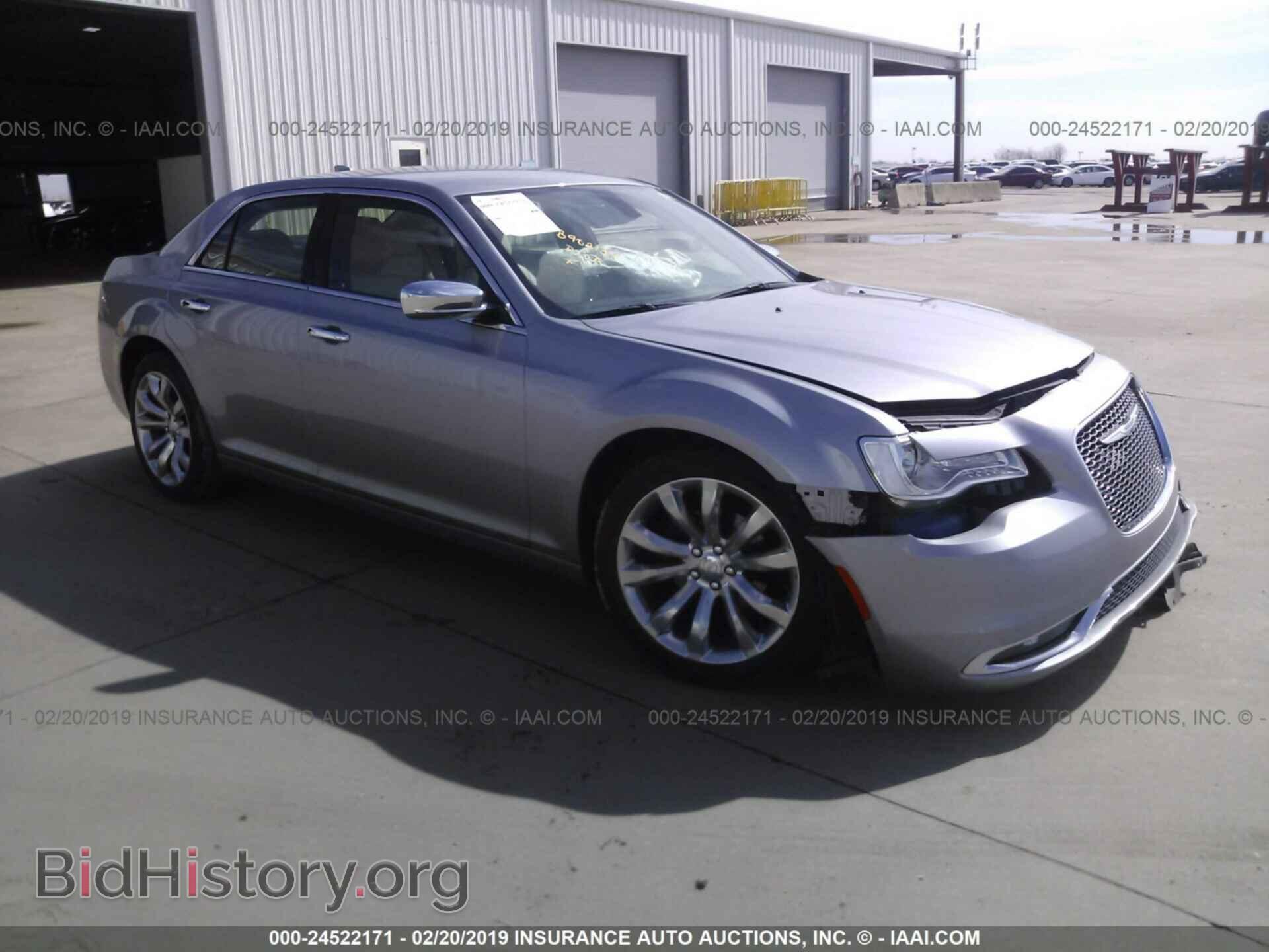 Фотография 2C3CCAEG7JH127006 - CHRYSLER 300 2018