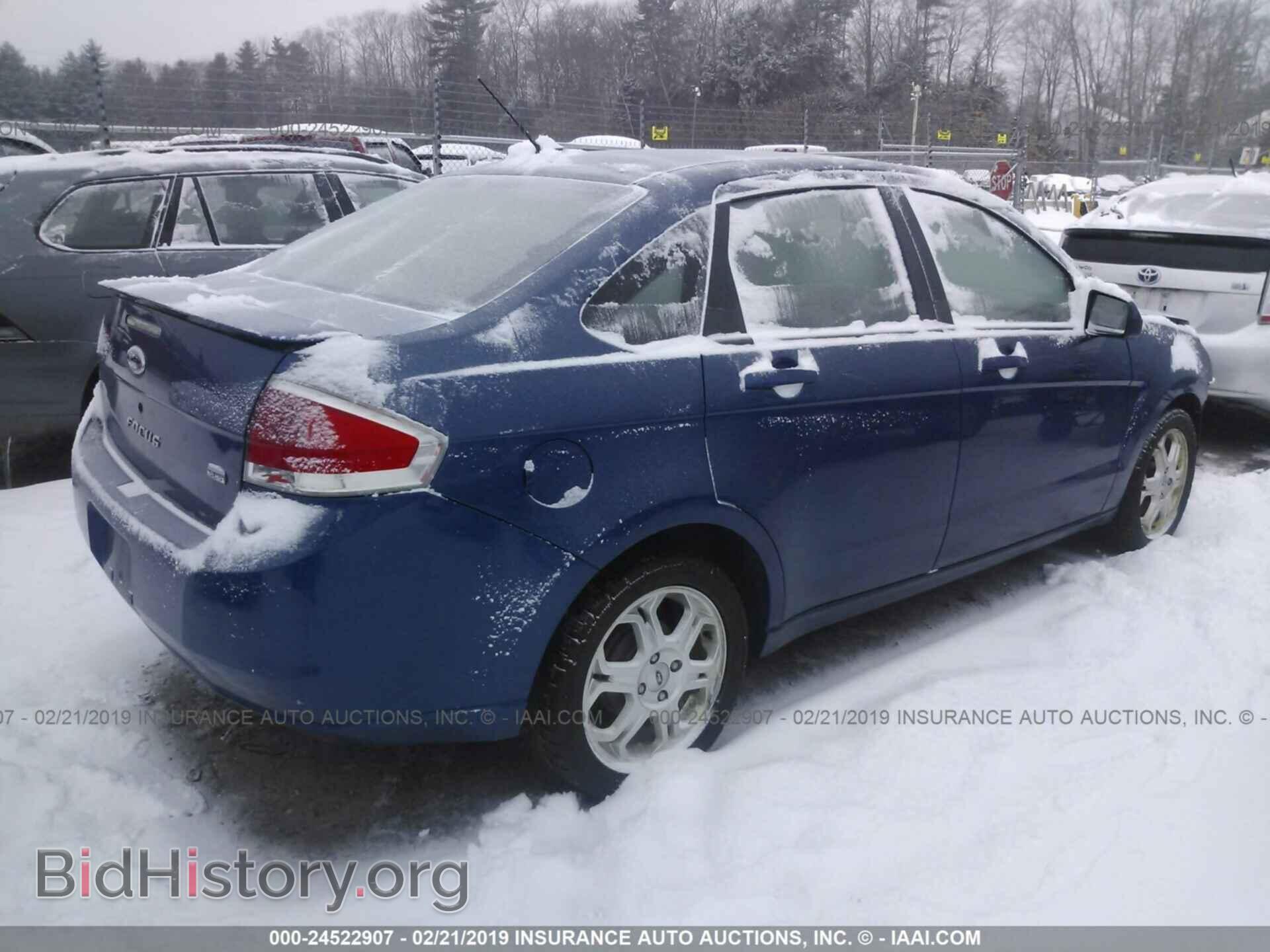 2009 FORD FOCUS - VIN: 1FAHP36N49W129698 - Фото 4