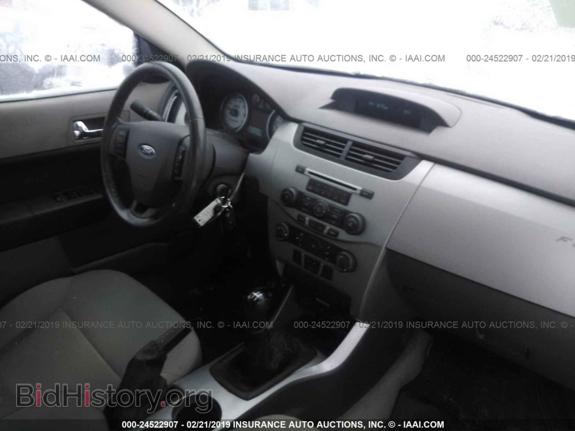 2009 FORD FOCUS - VIN: 1FAHP36N49W129698 - Фото 5