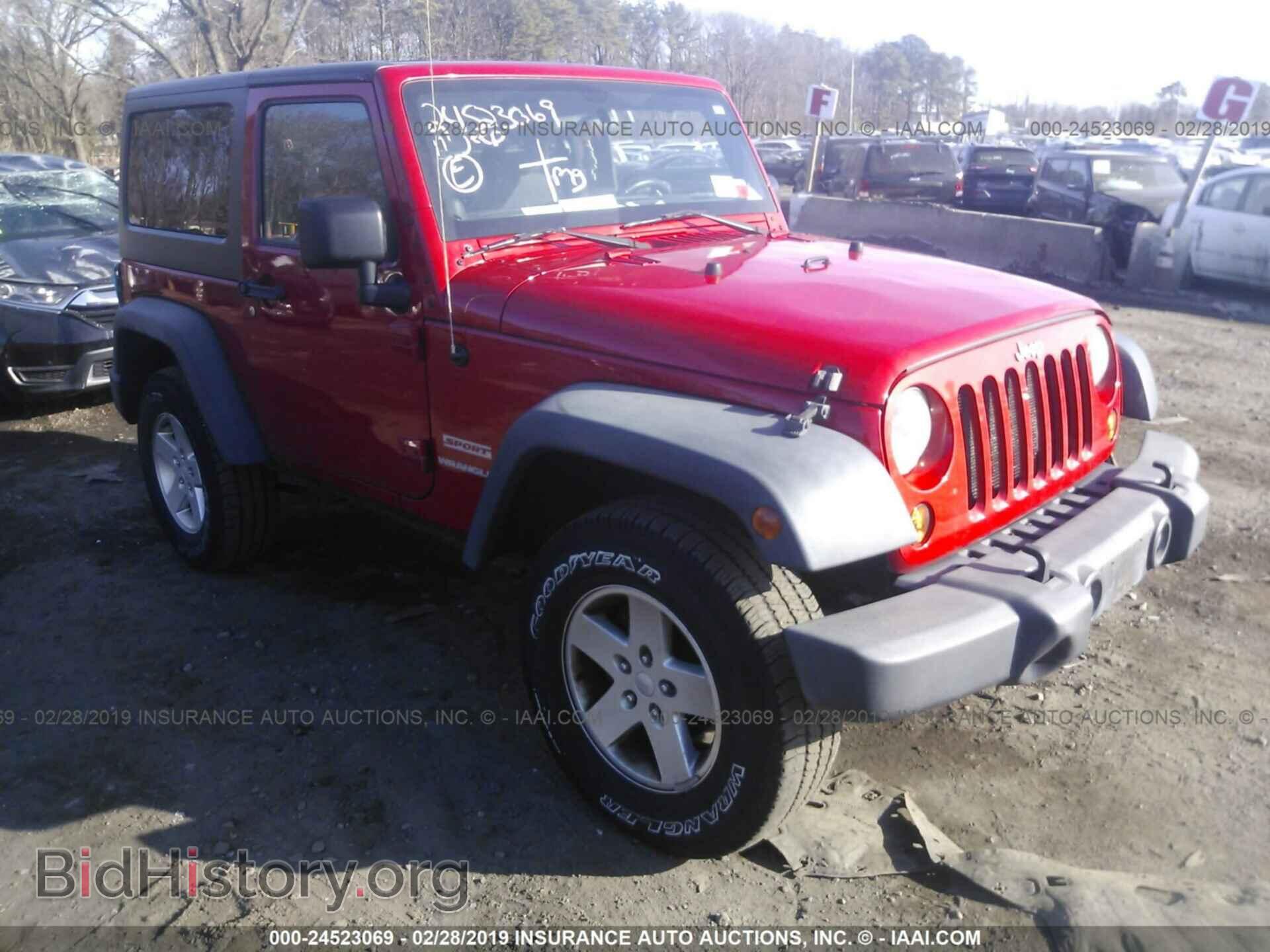 Photo 1J4AA2D13BL580629 - JEEP WRANGLER 2011