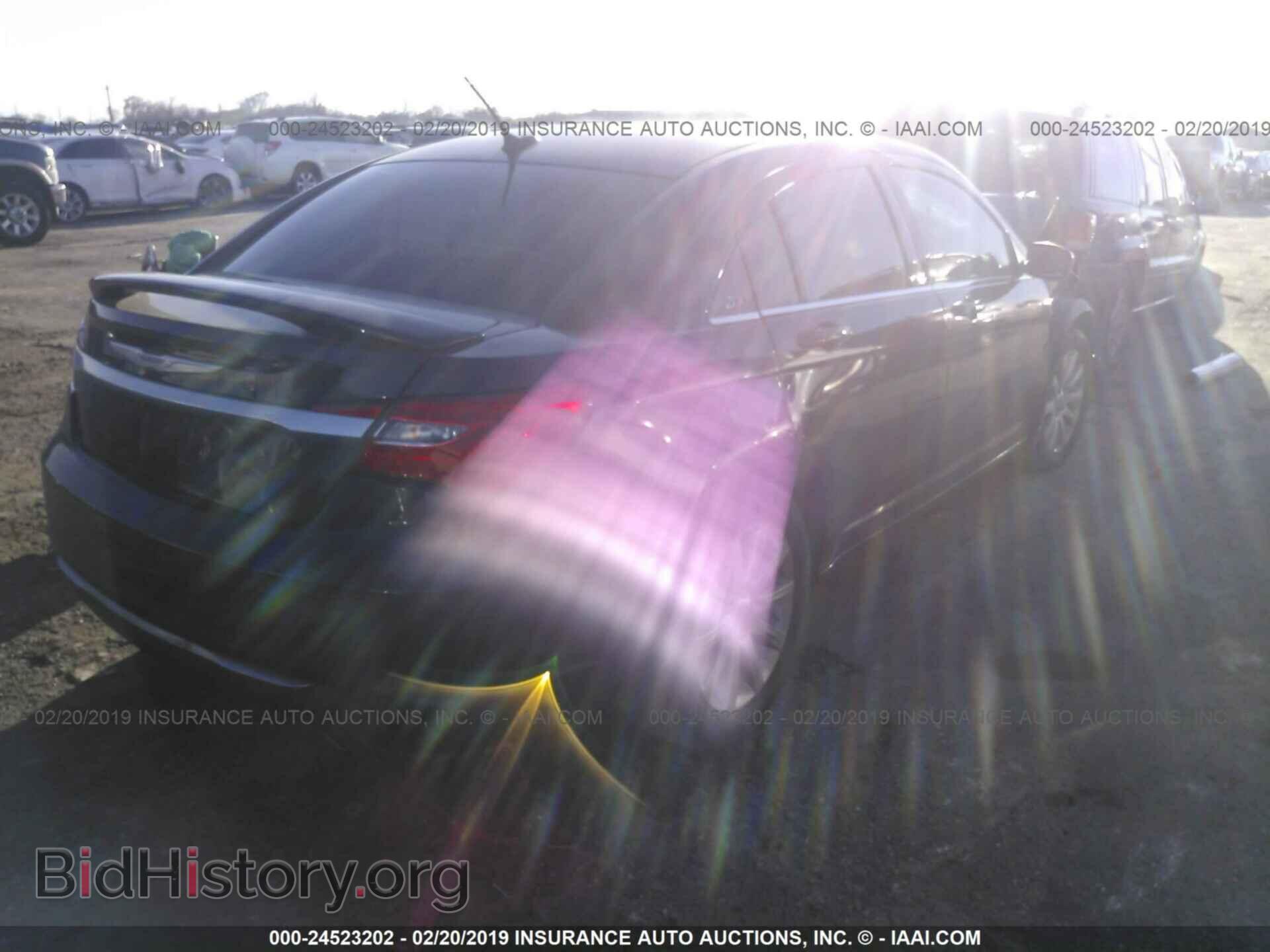 2012 CHRYSLER 200 - VIN: 1C3CCBBG3CN139660 - Фото 4