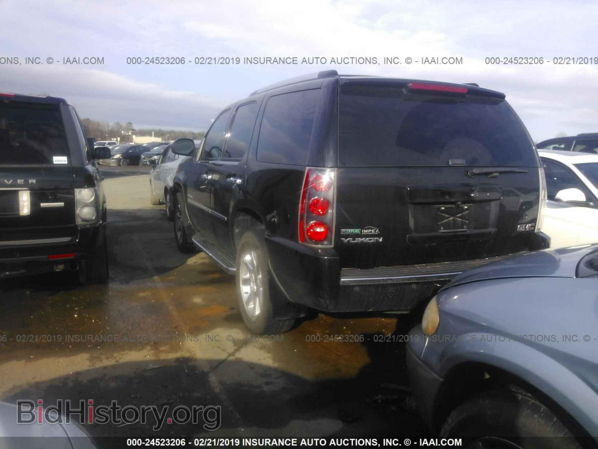 2011 GMC YUKON - VIN: 1GKS1EEF4BR332638 - Фото 3