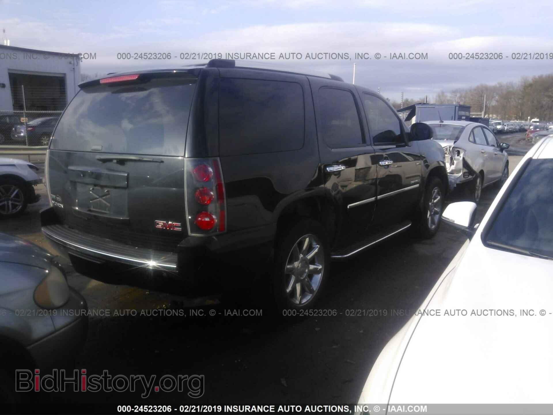 2011 GMC YUKON - VIN: 1GKS1EEF4BR332638 - Фото 4