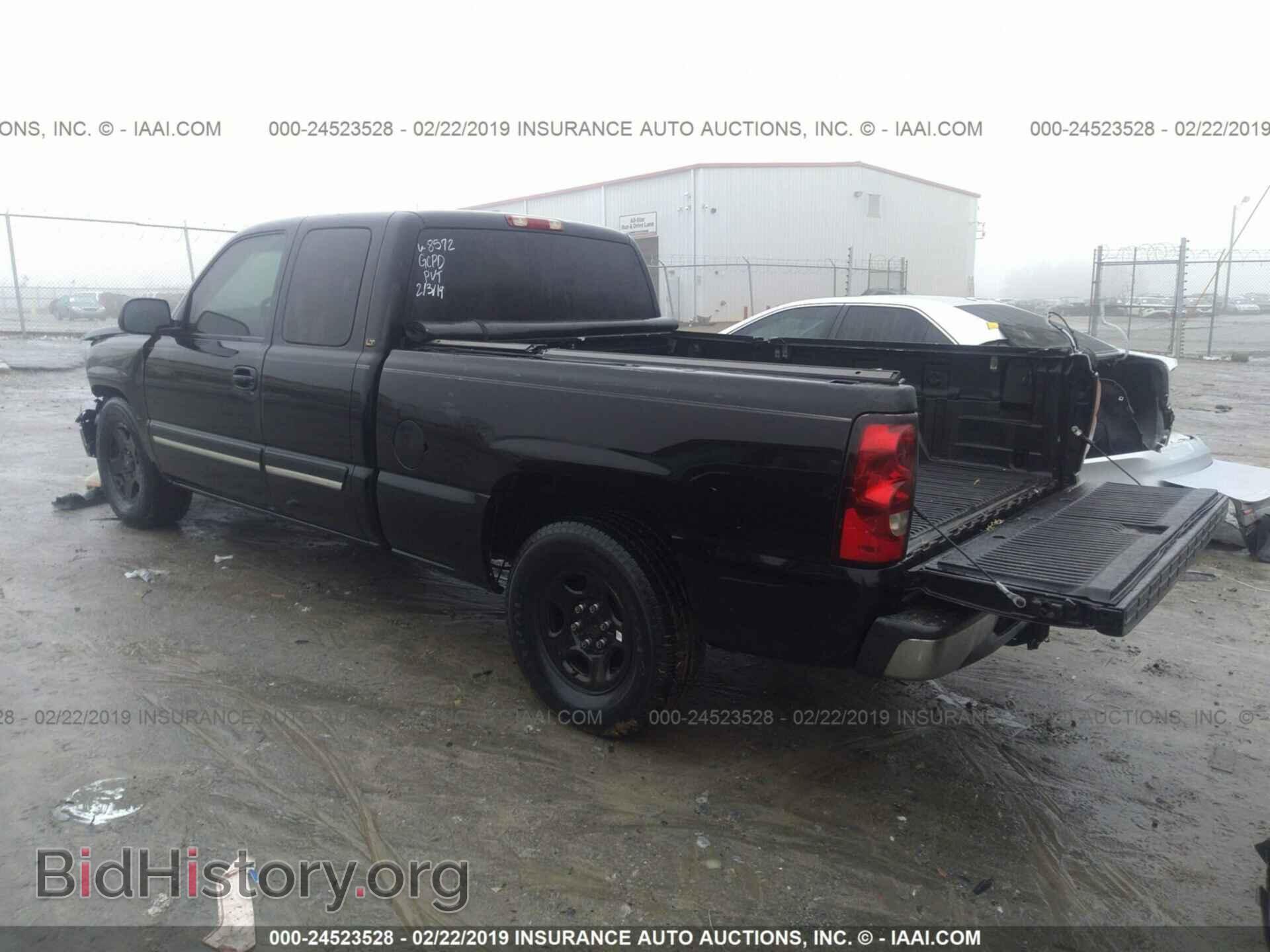 2006 CHEVROLET SILVERADO - VIN: 2GCEC19V461108572 - Фото 3