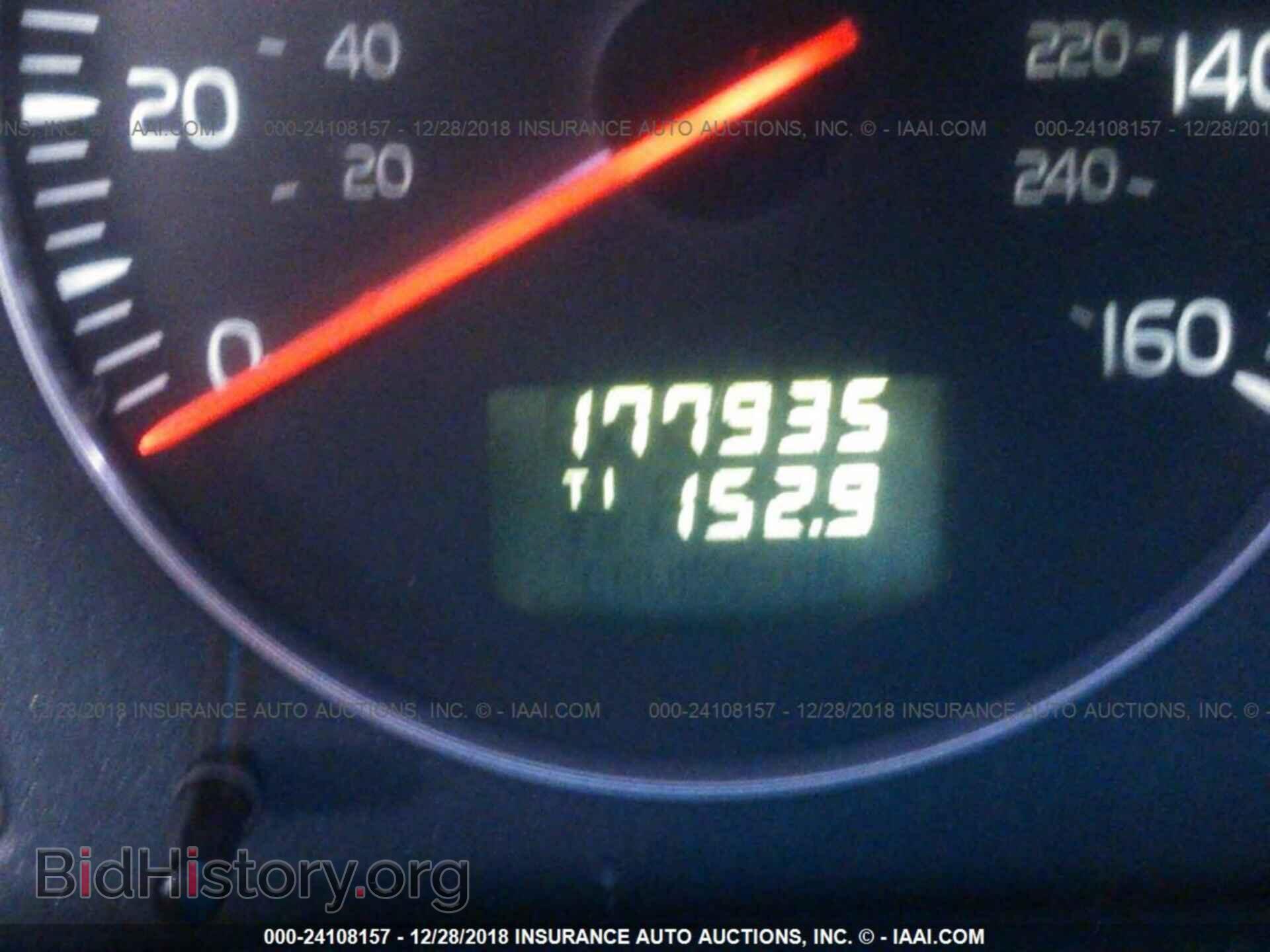 2010 JEEP COMMANDER - VIN: 1J4RG4GK8AC126568 - Фото 7