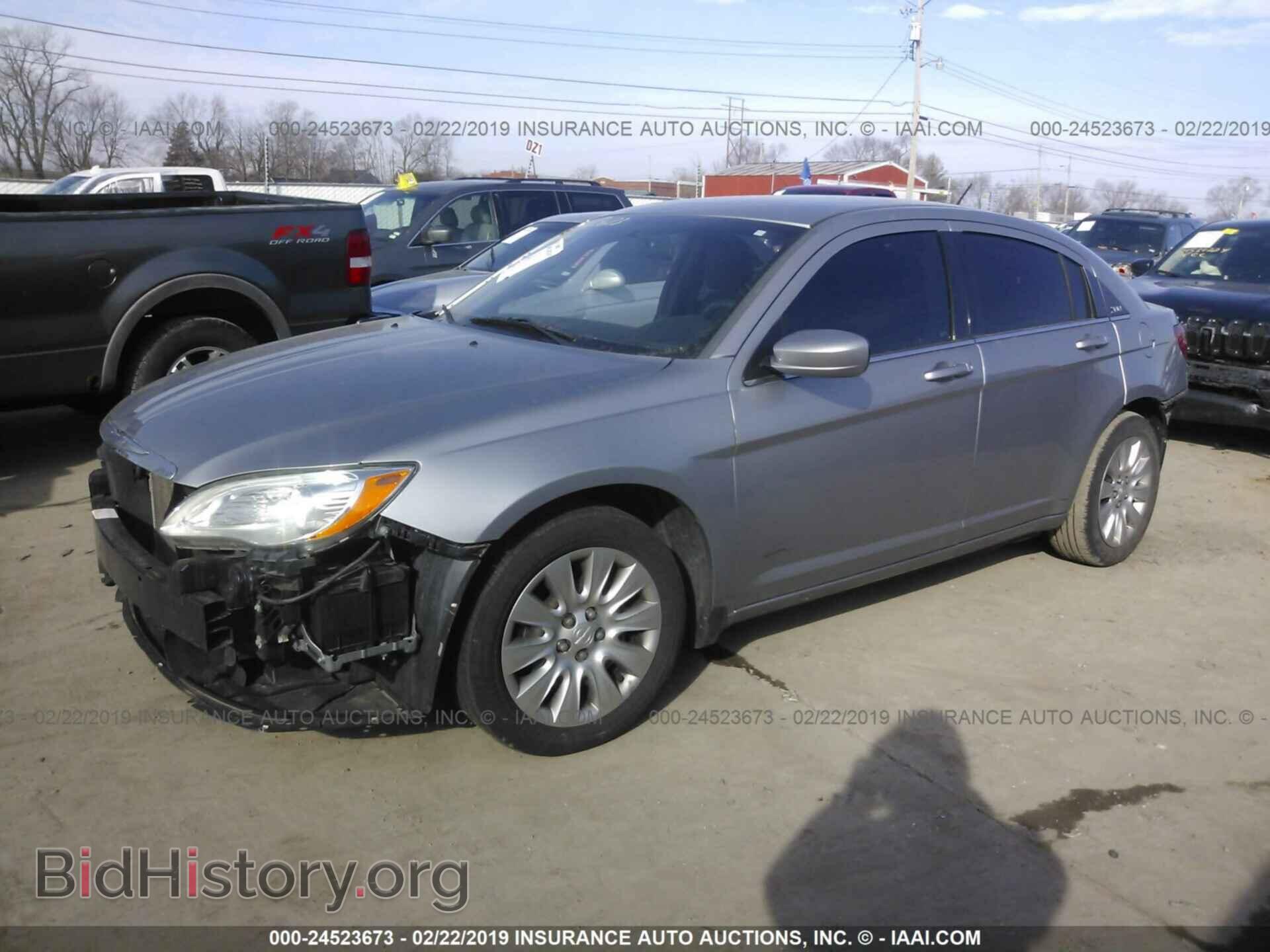 2014 CHRYSLER 200 - VIN: 1C3CCBABXEN208904 - Фото 2