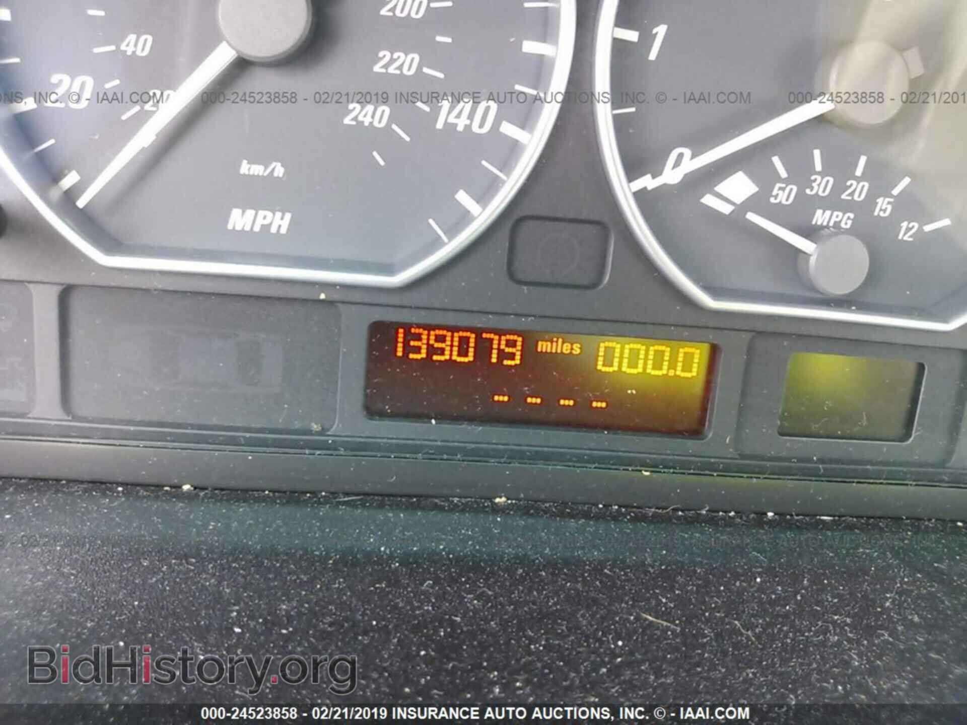 2004 BMW 330 - VIN: WBABW53444PL47912 - Photo 7