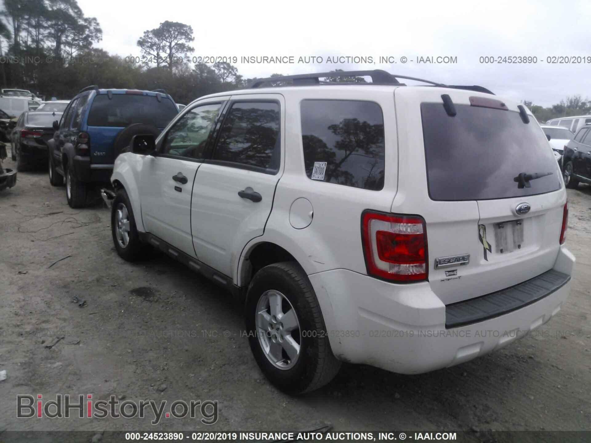 2009 FORD ESCAPE - VIN: 1FMCU03759KD01077 - Фото 3