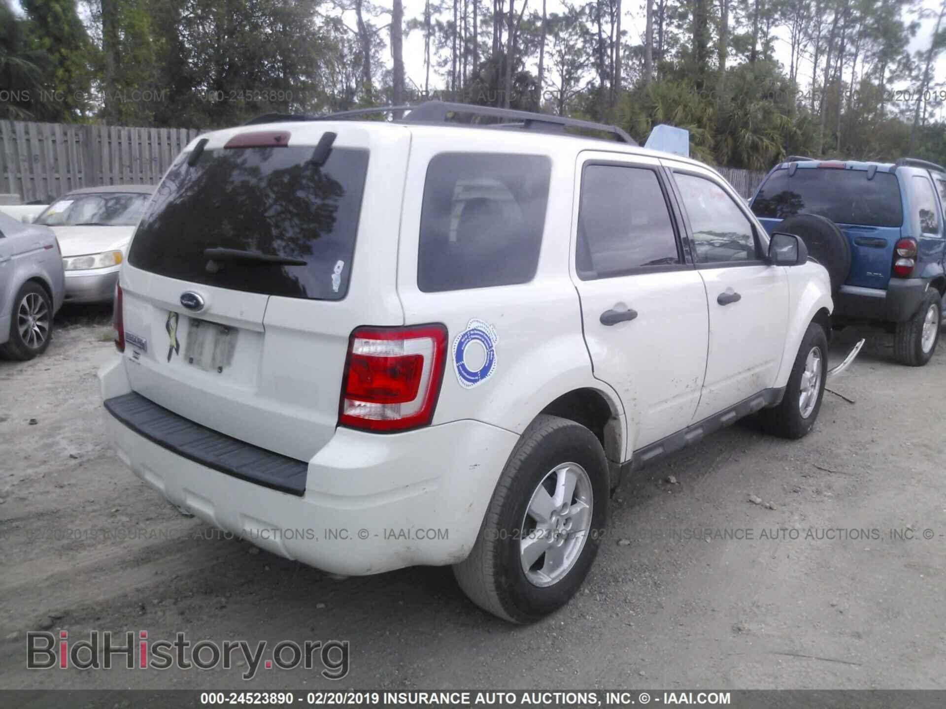2009 FORD ESCAPE - VIN: 1FMCU03759KD01077 - Фото 4
