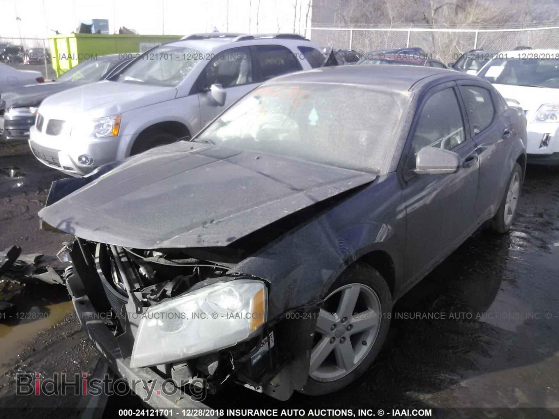 2011 DODGE AVENGER - VIN: 1B3BD1FB1BN561083 - Фото 2