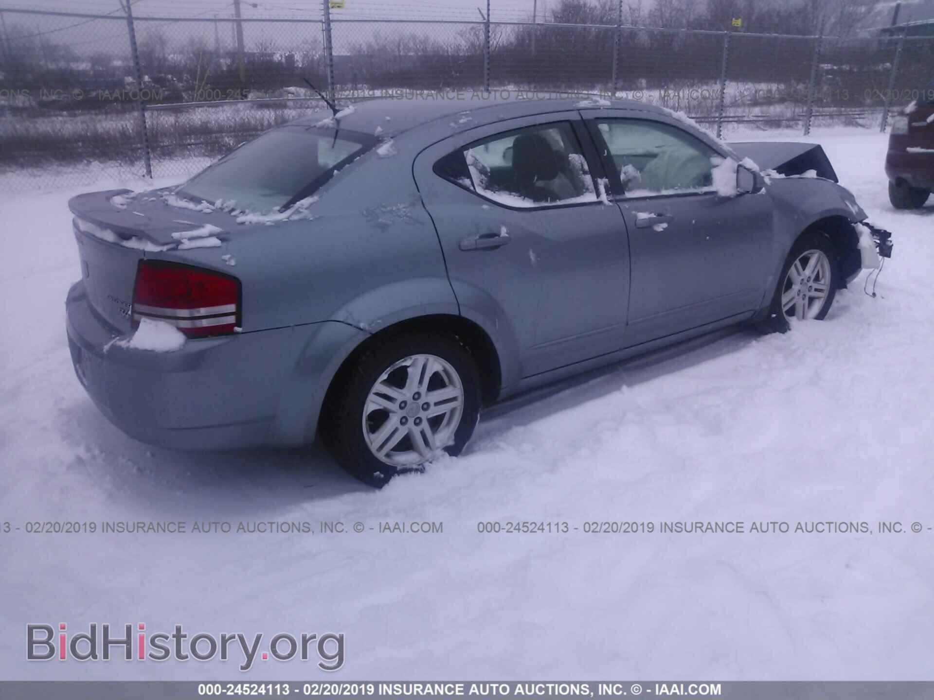 2010 DODGE AVENGER - VIN: 1B3CC5FB5AN228107 - Photo 4