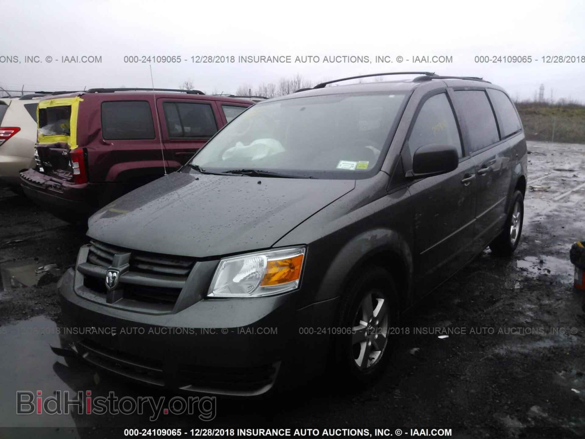 2010 DODGE GRAND CARAVAN - VIN: 2D4RN4DE3AR282036 - Фото 2