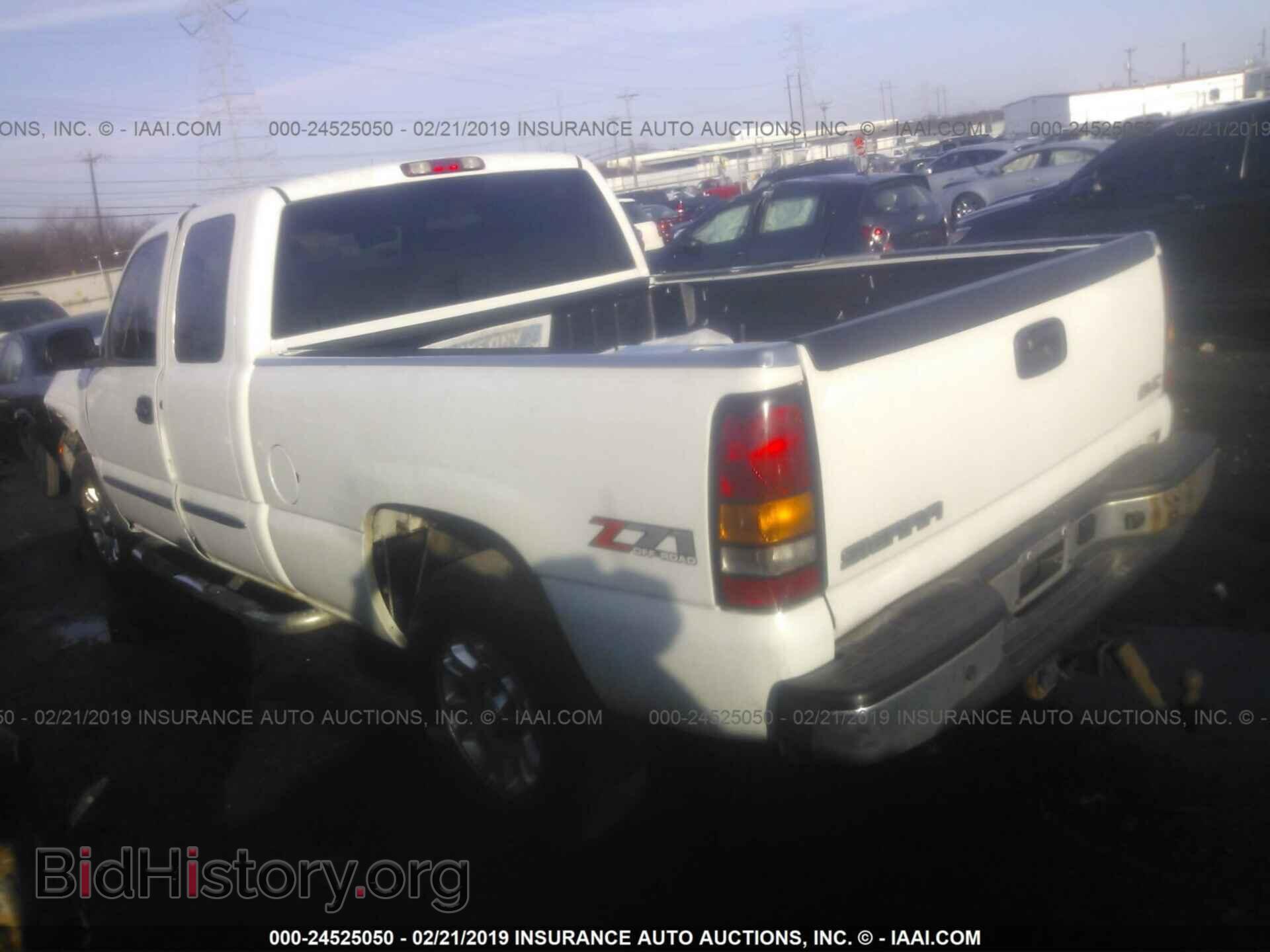 2006 GMC NEW SIERRA - VIN: 2GTEK19B761222980 - Фото 3
