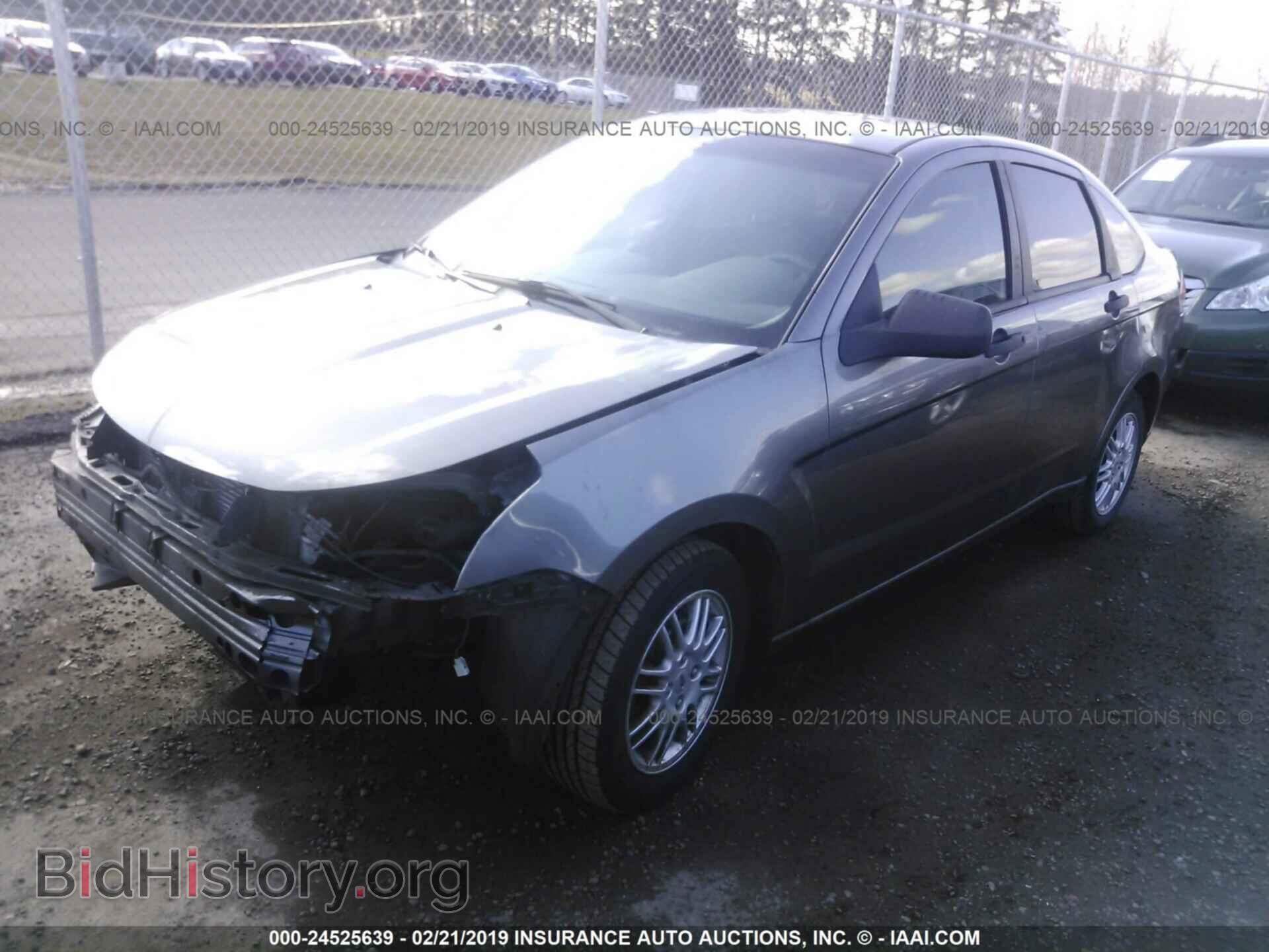 2011 FORD FOCUS - VIN: 1FAHP3FN6BW103741 - Photo 2