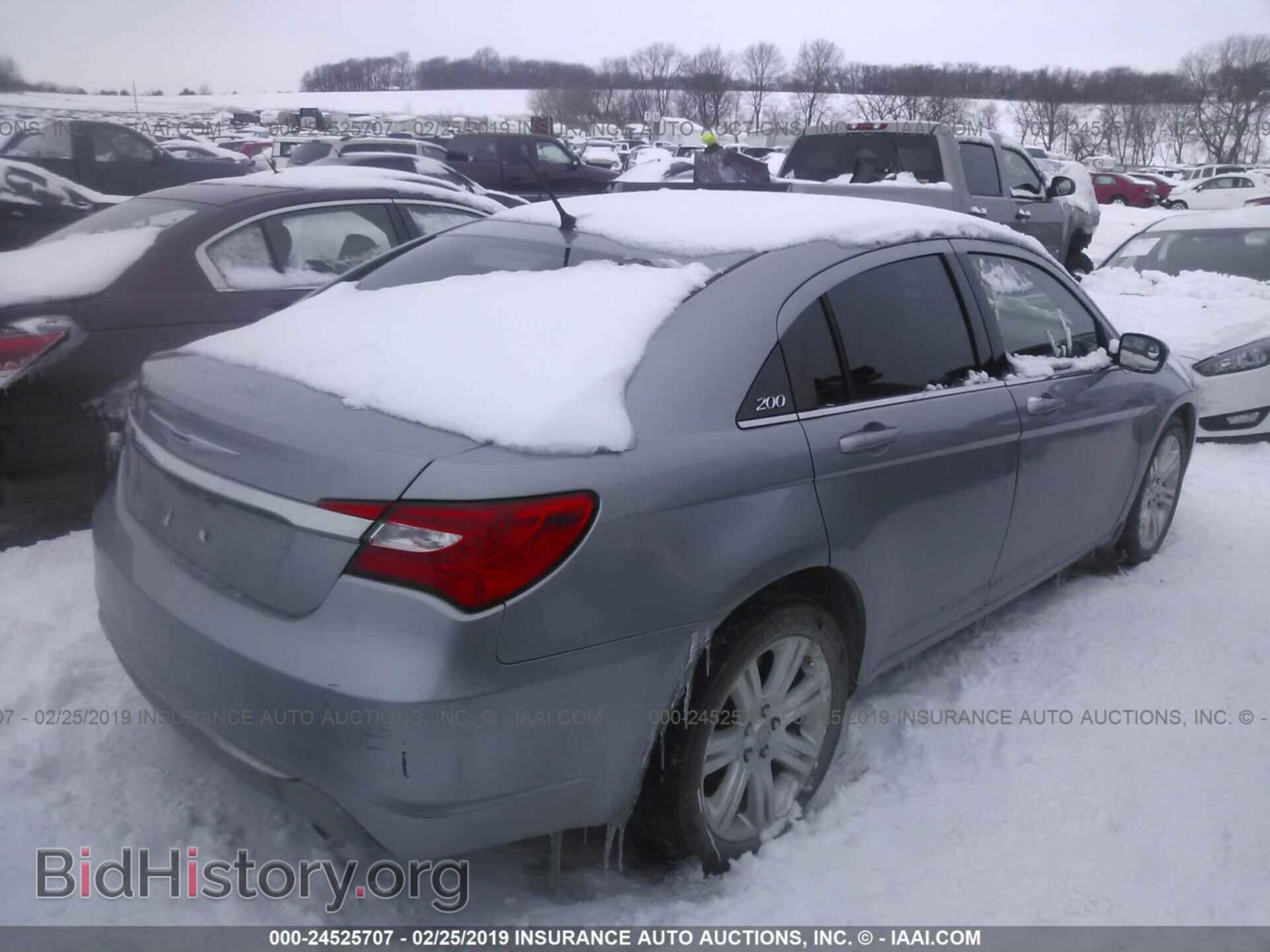 2013 CHRYSLER 200 - VIN: 1C3CCBAB7DN669931 - Фото 4
