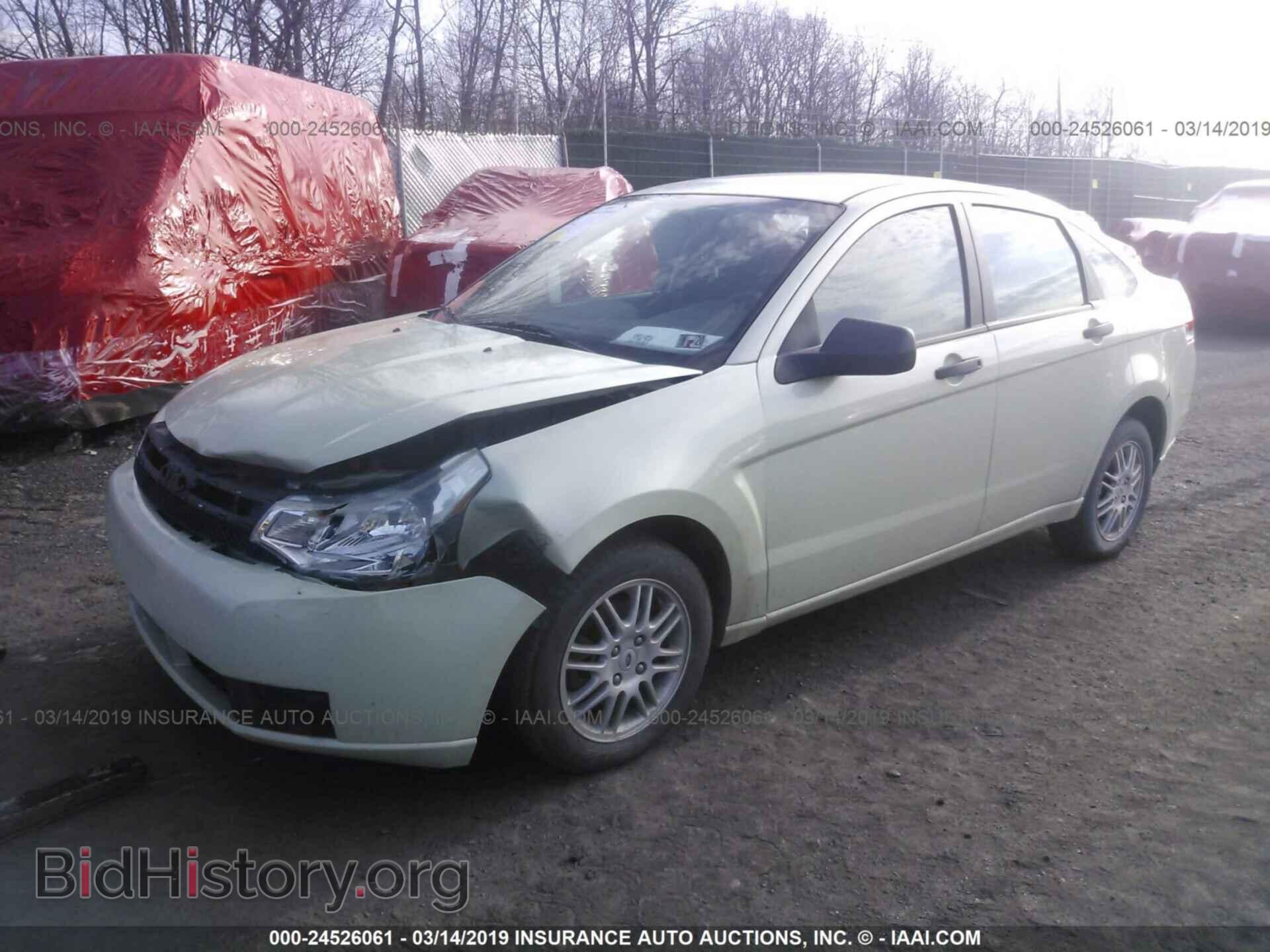 2011 FORD FOCUS - VIN: 1FAHP3FN6BW110107 - Фото 2