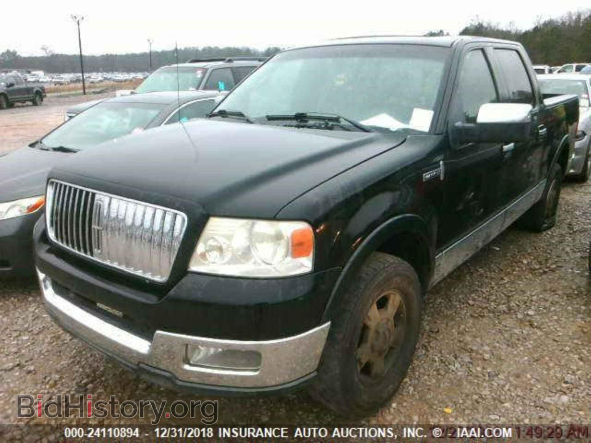 Photo 5LTPW18566FJ02991 - LINCOLN MARK LT 2006