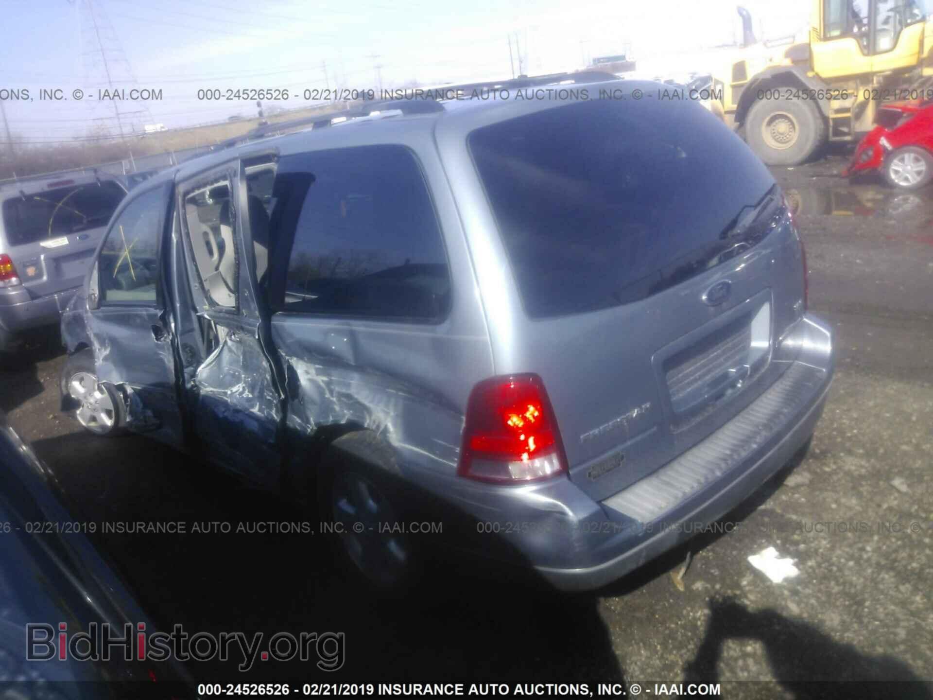 2005 FORD FREESTAR - VIN: 2FMZA576X5BA65368 - Фото 3