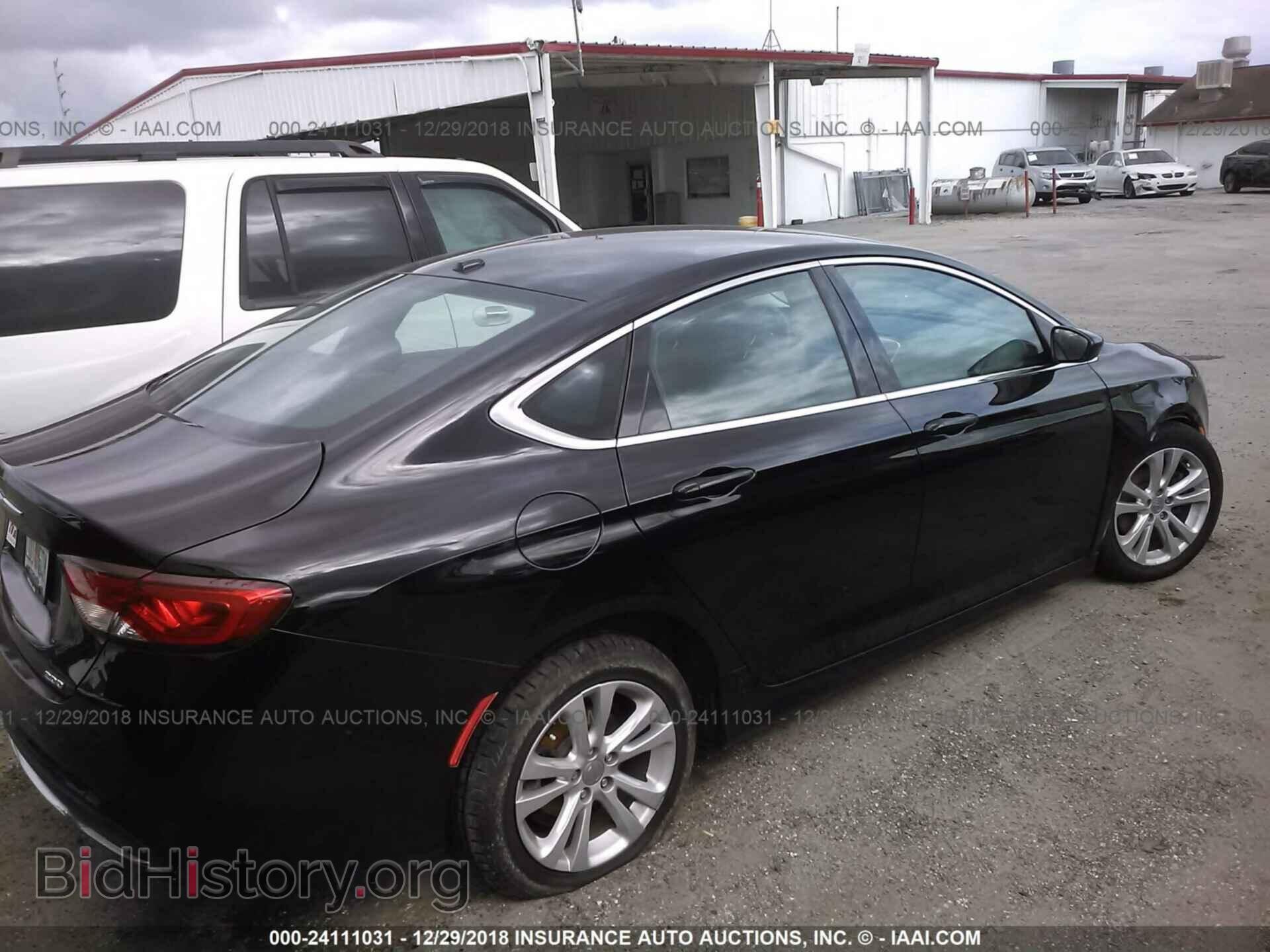 2015 CHRYSLER 200 - VIN: 1C3CCCAB6FN600656 - Photo 4