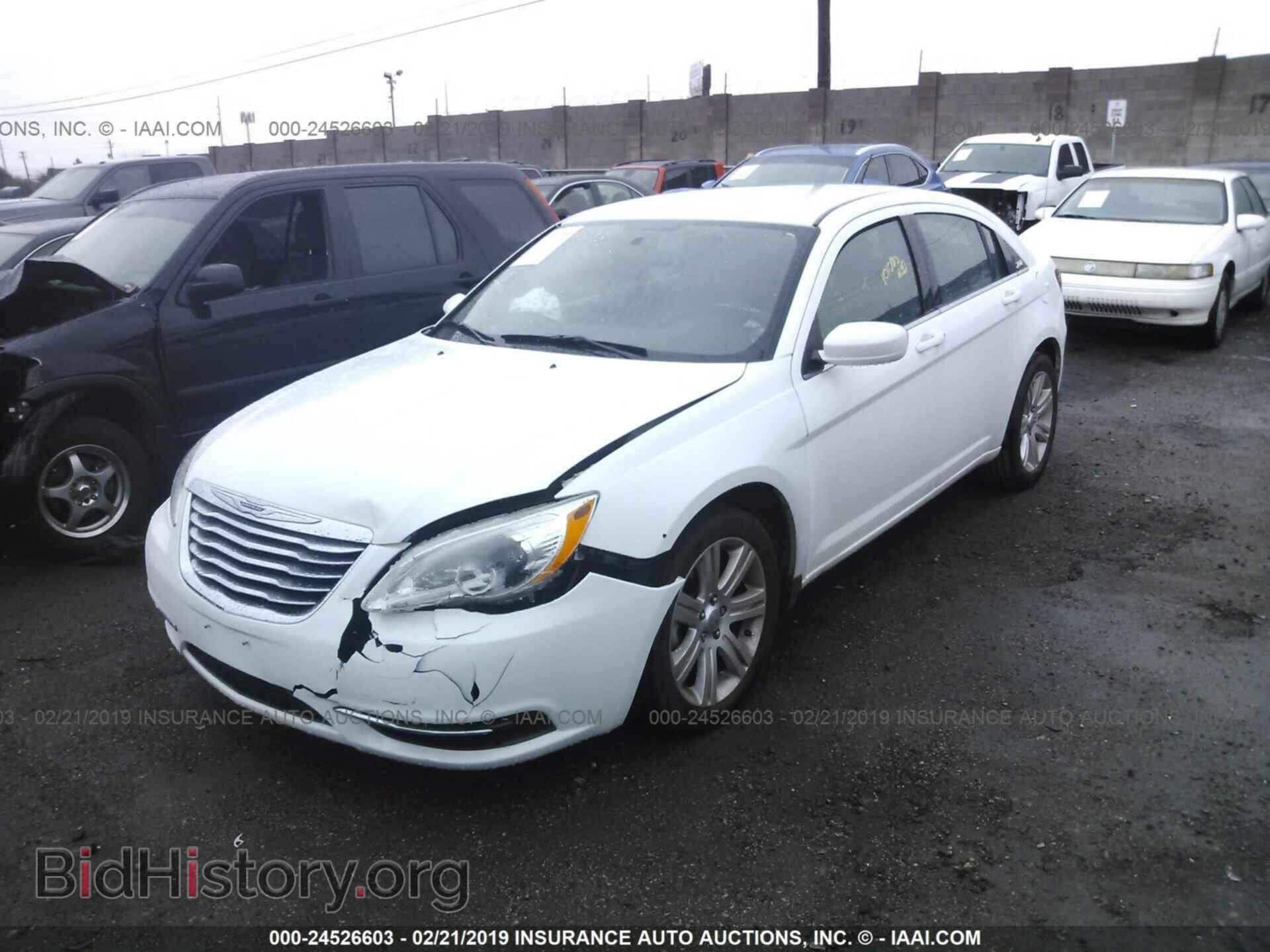2013 CHRYSLER 200 - VIN: 1C3CCBBB9DN695509 - Фото 2