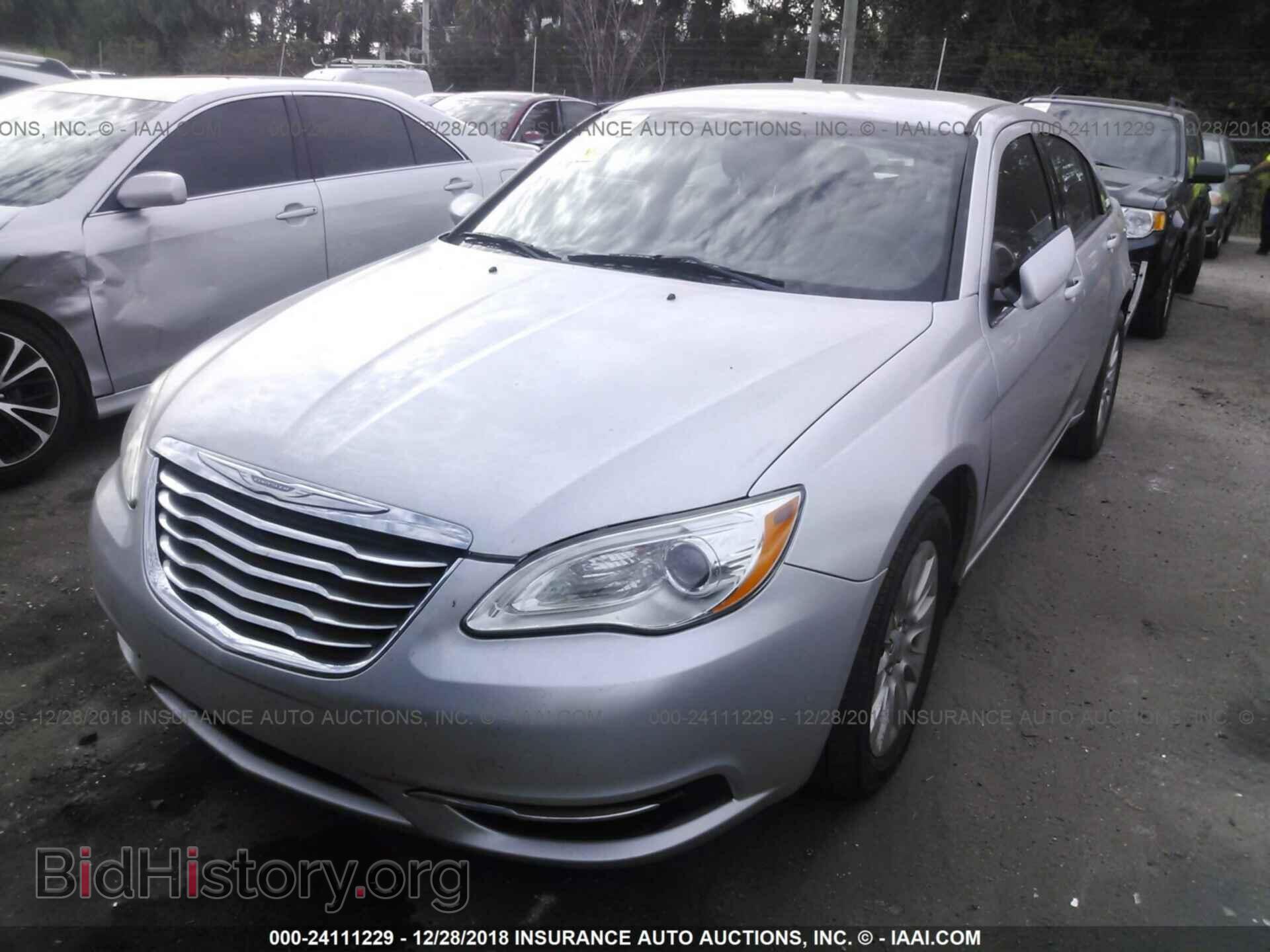 2011 CHRYSLER 200 - VIN: 1C3BC4FBXBN536481 - Photo 2