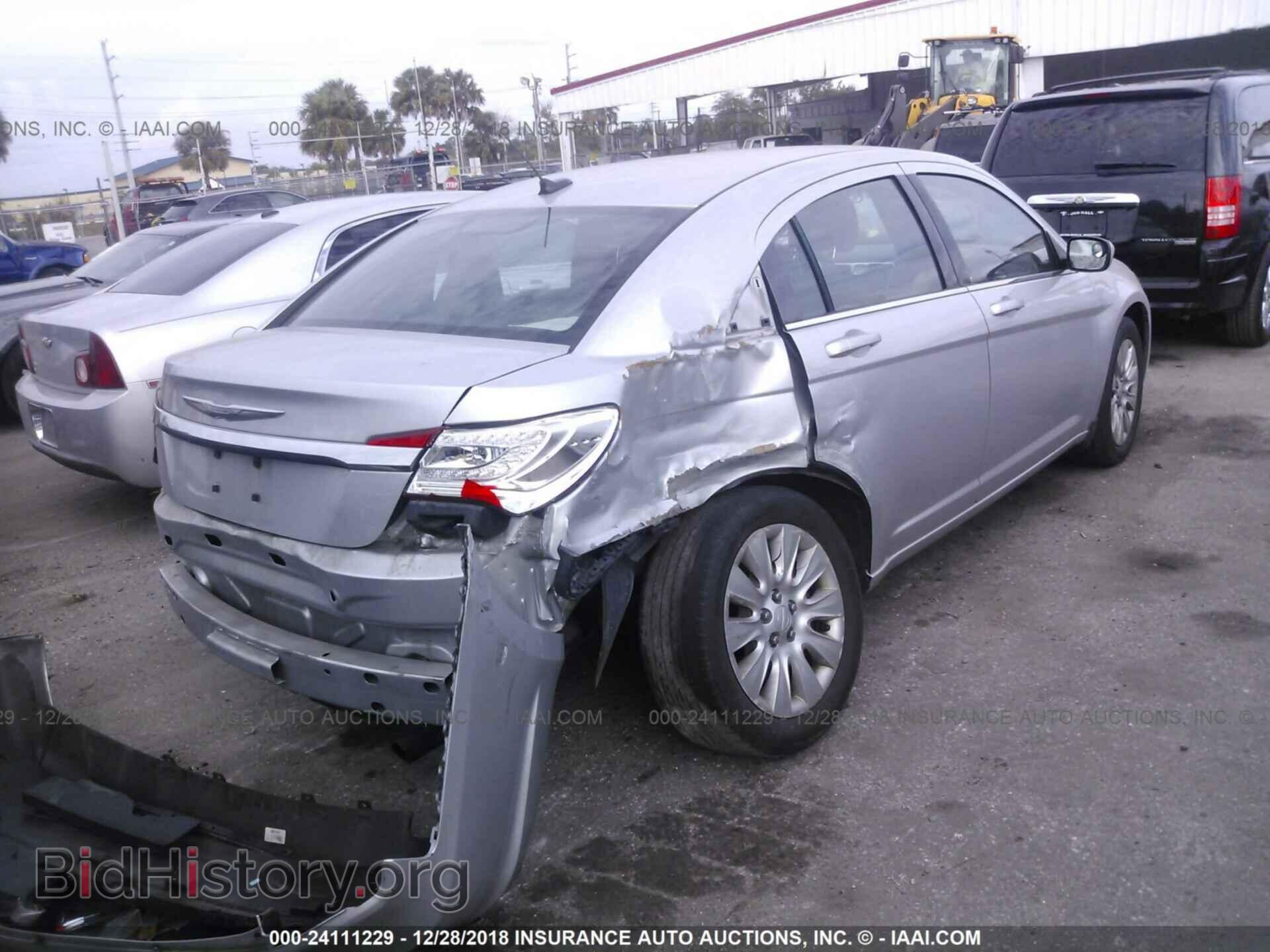 2011 CHRYSLER 200 - VIN: 1C3BC4FBXBN536481 - Photo 4