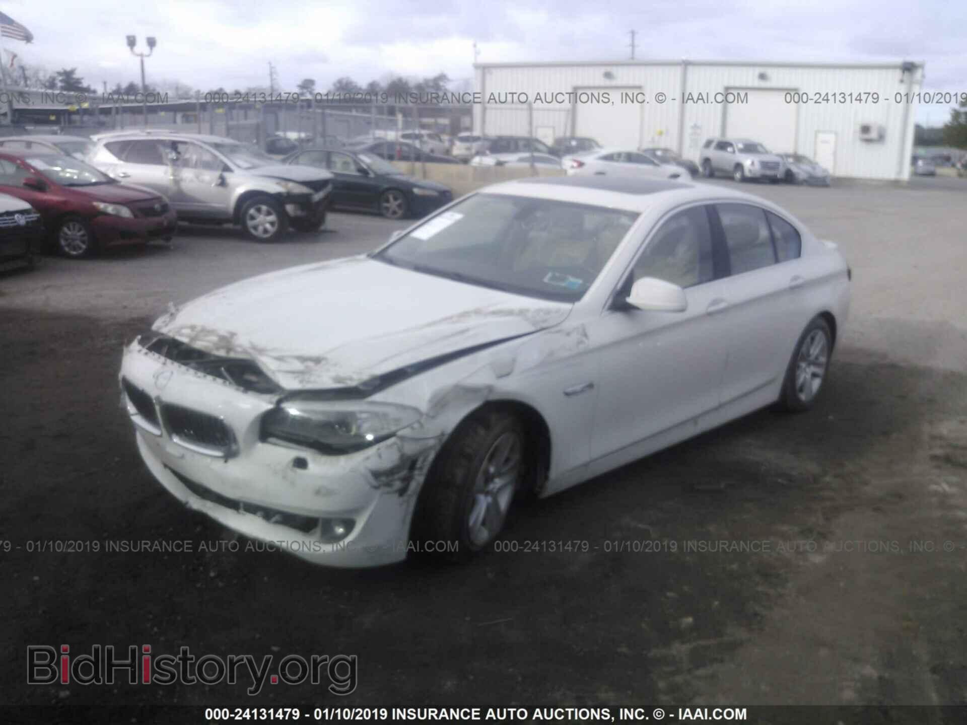 2013 BMW 528 - VIN: WBAXH5C57DDW16558 - Фото 2