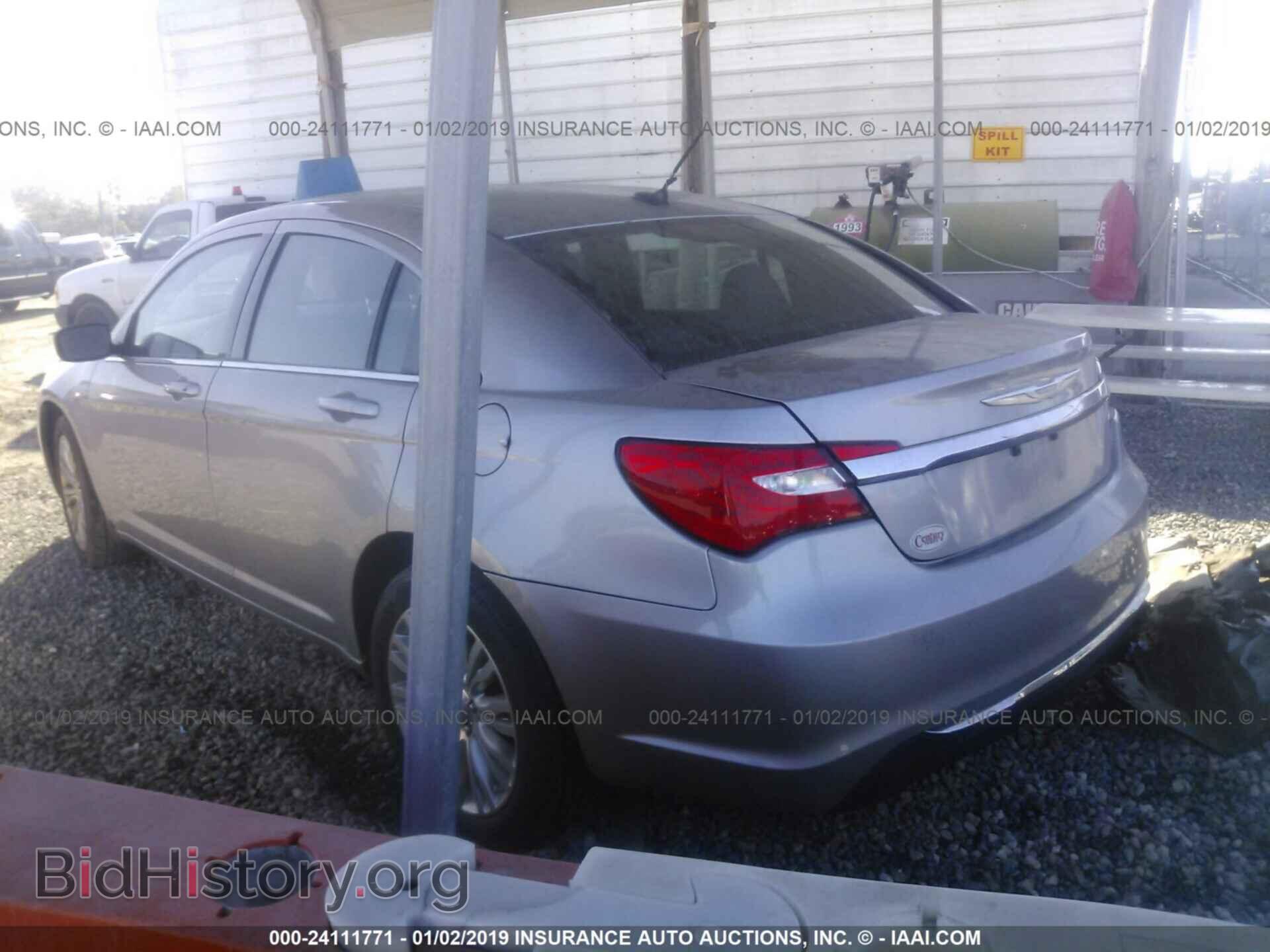 2013 CHRYSLER 200 - VIN: 1C3CCBAB8DN670974 - Фото 3