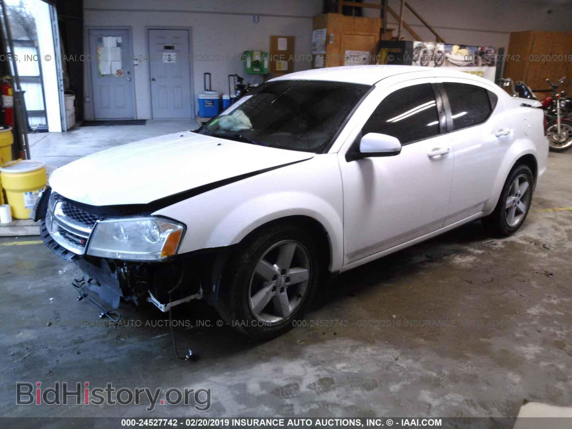 2011 DODGE AVENGER - VIN: 1B3BD2FG9BN587058 - Фото 2