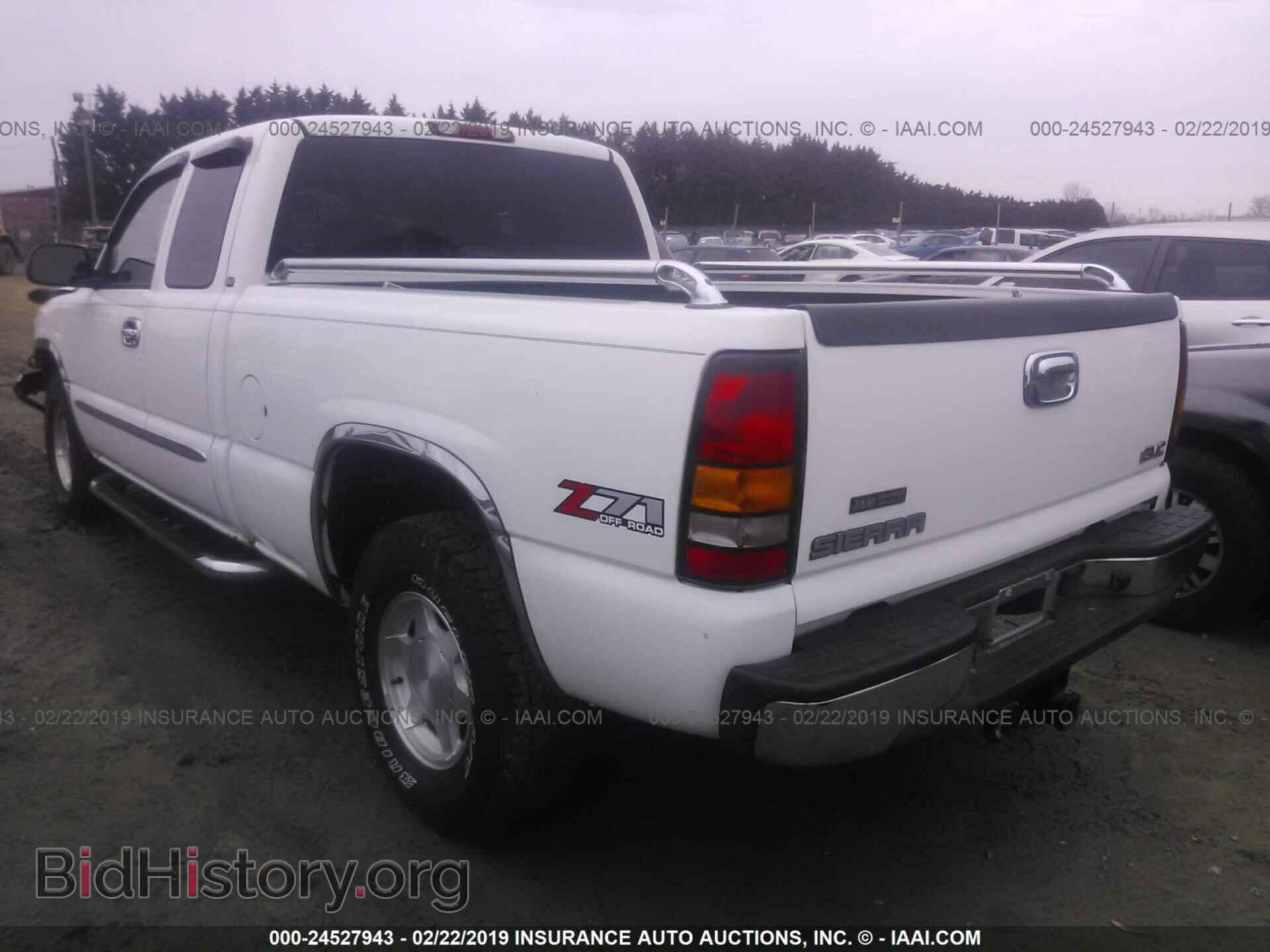2004 GMC NEW SIERRA - VIN: 2GTEK19T541107459 - Фото 3