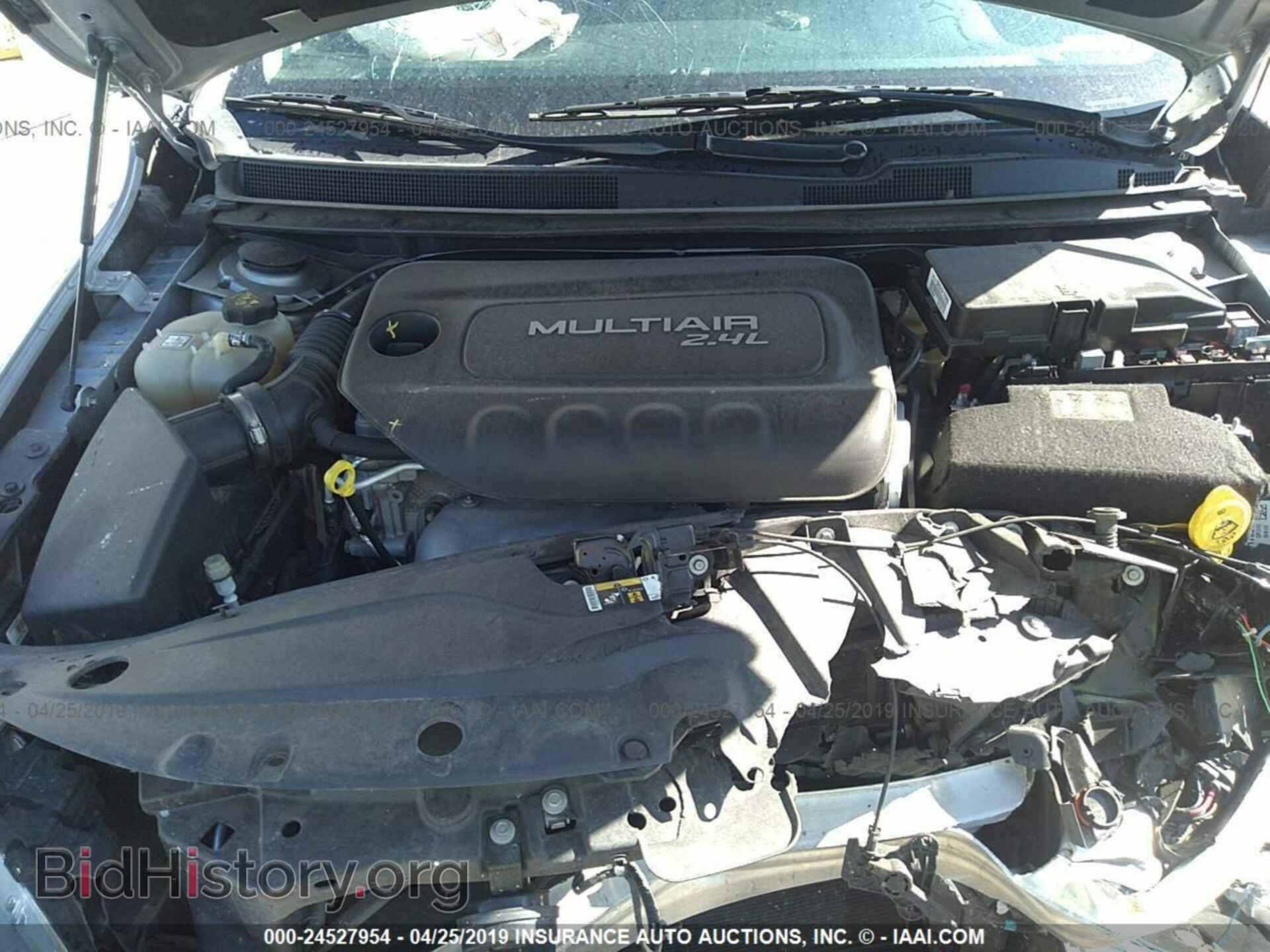 2016 CHRYSLER 200 - VIN: 1C3CCCAB3GN160042 - Фото 10