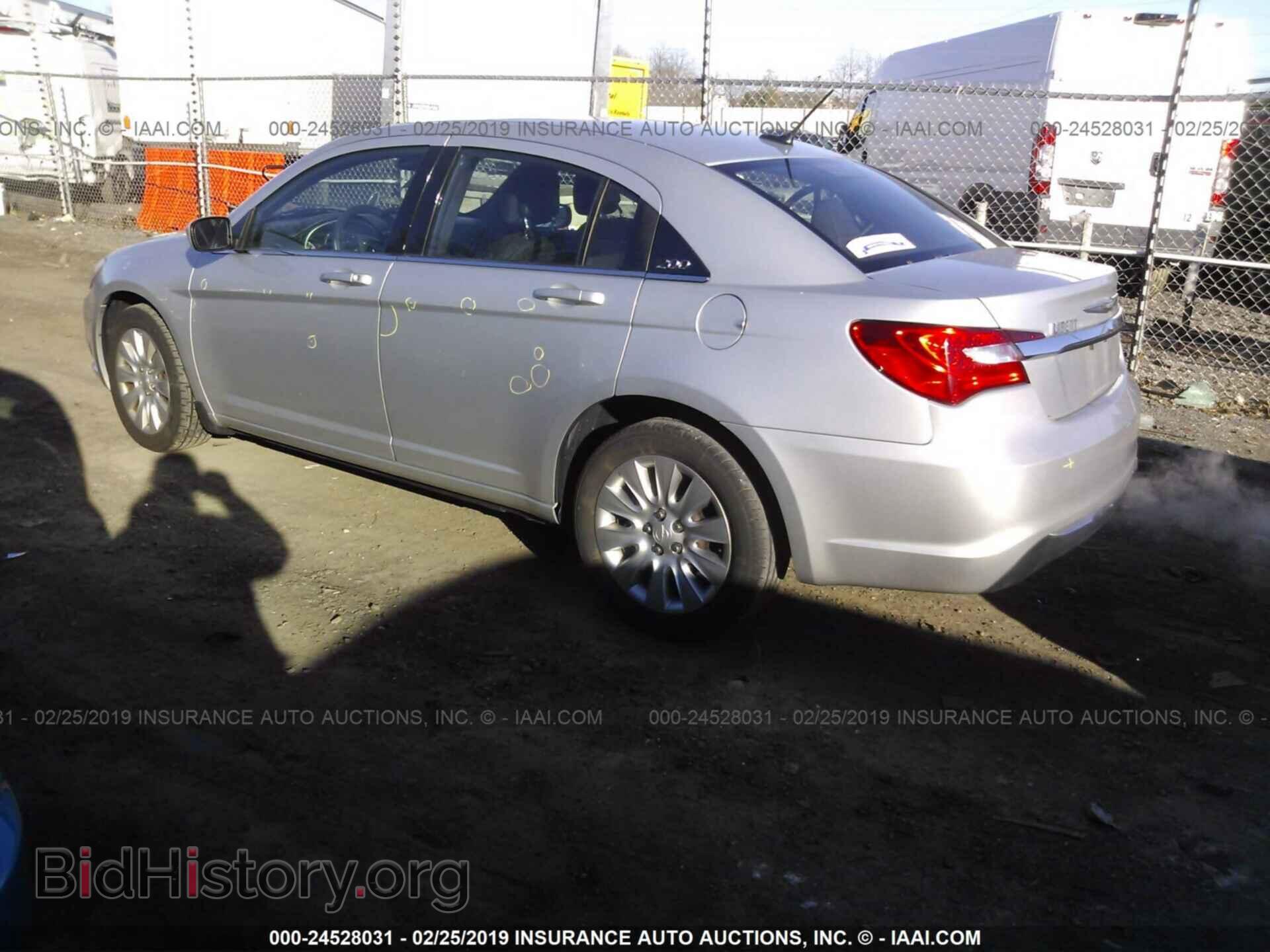 2012 CHRYSLER 200 - VIN: 1C3CCBAB2CN223135 - Фото 3