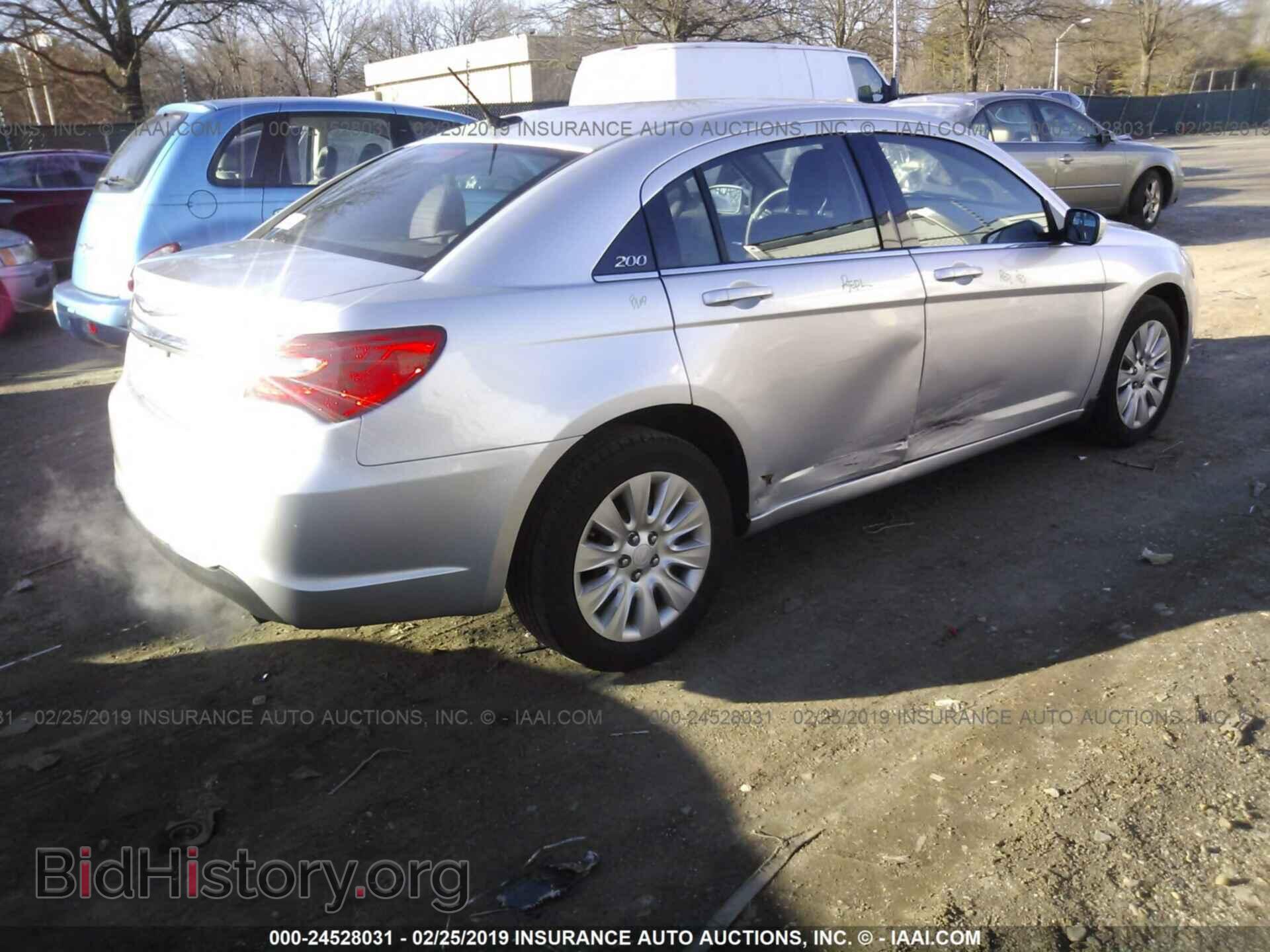 2012 CHRYSLER 200 - VIN: 1C3CCBAB2CN223135 - Фото 4