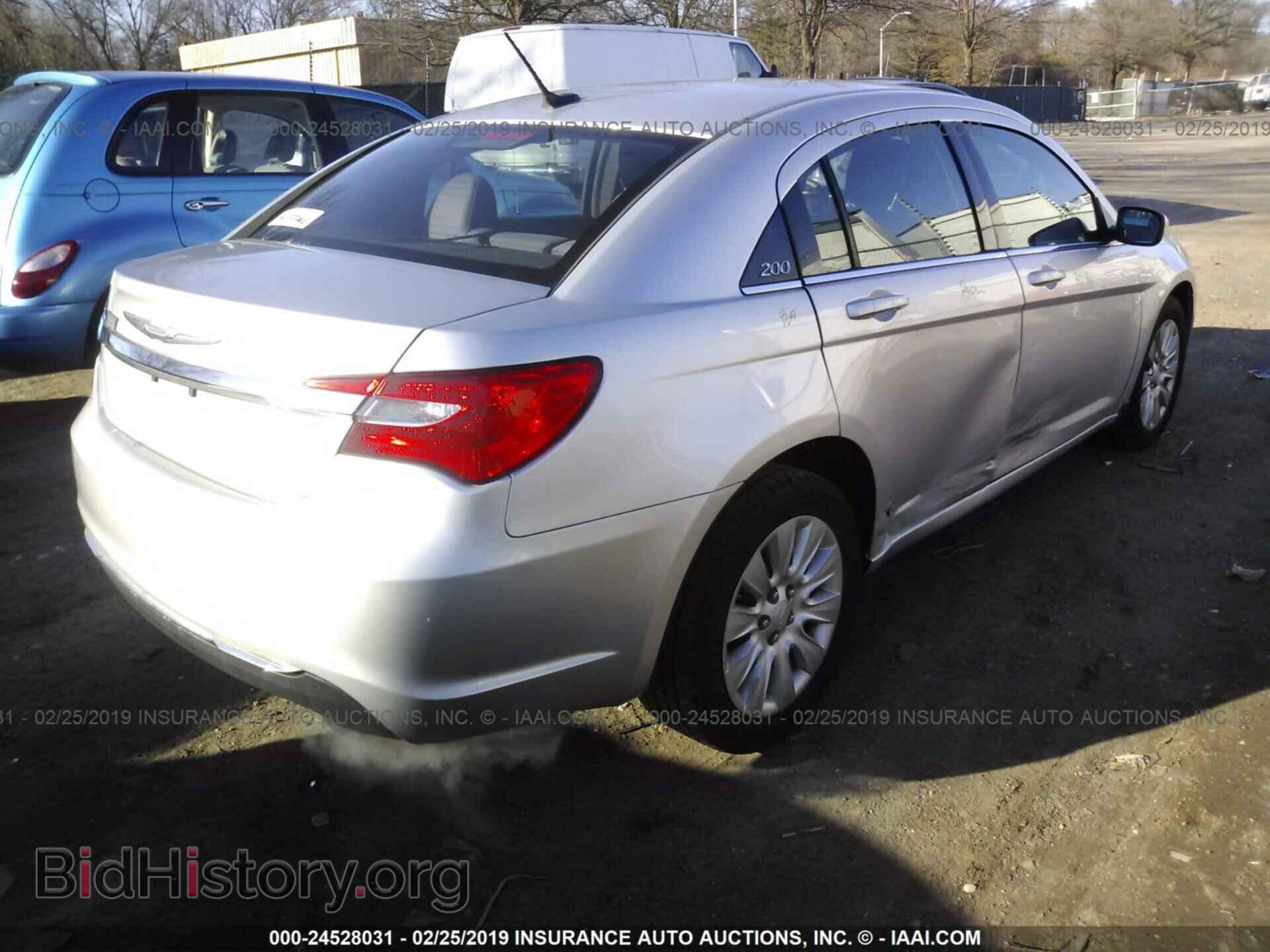 2012 CHRYSLER 200 - VIN: 1C3CCBAB2CN223135 - Фото 6