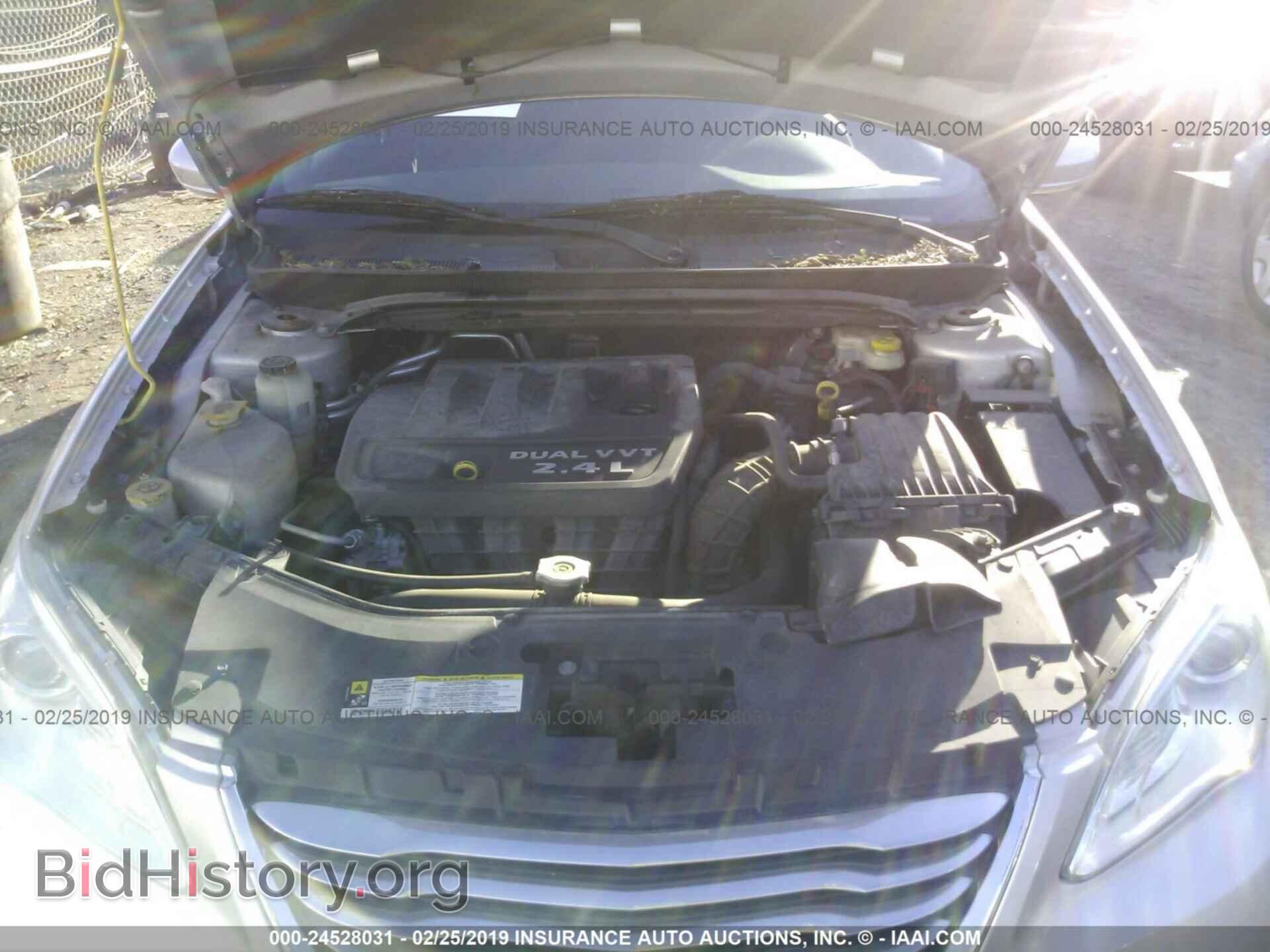 2012 CHRYSLER 200 - VIN: 1C3CCBAB2CN223135 - Фото 10