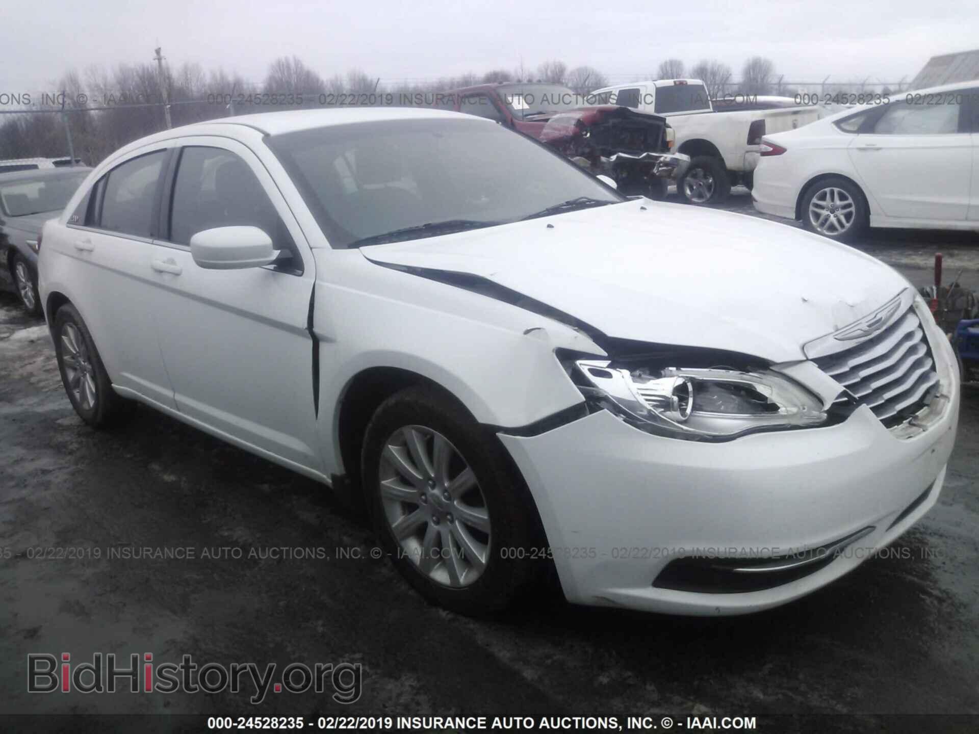 Photo 1C3BC1FB3BN554786 - CHRYSLER 200 2011