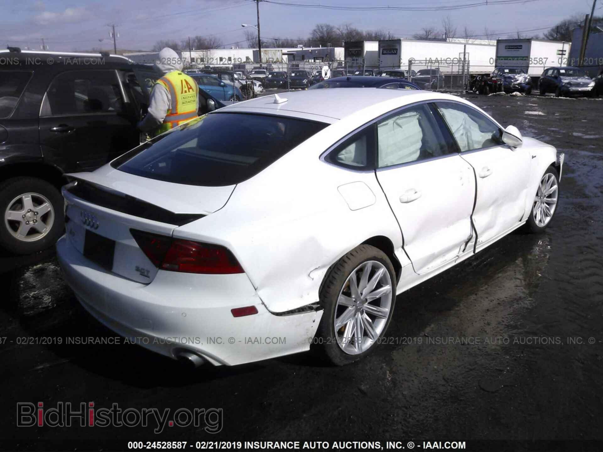 2012 AUDI A7 - VIN: WAUYGAFC9CN065536 - Фото 4