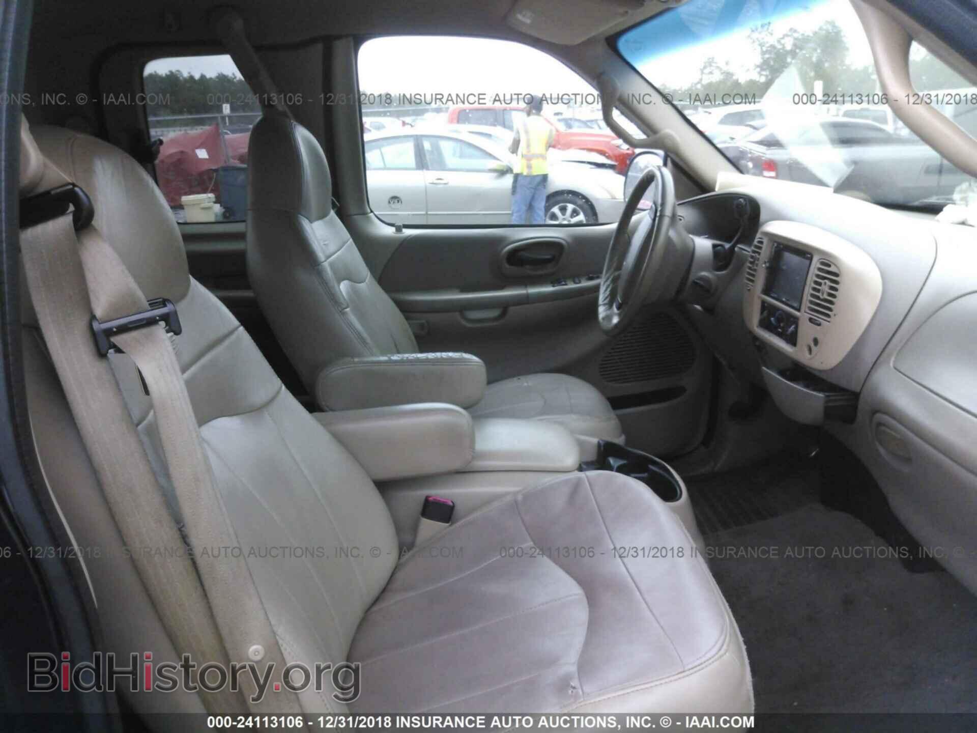 2011 CHRYSLER 200 - VIN: 1C3BC2FB2BN569382 - Photo 5