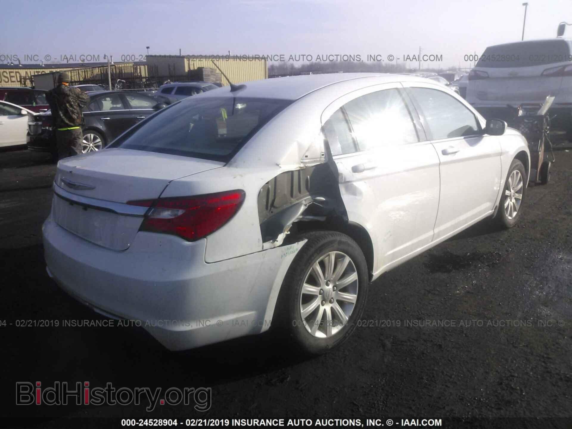 2013 CHRYSLER 200 - VIN: 1C3CCBBB7DN655655 - Фото 4