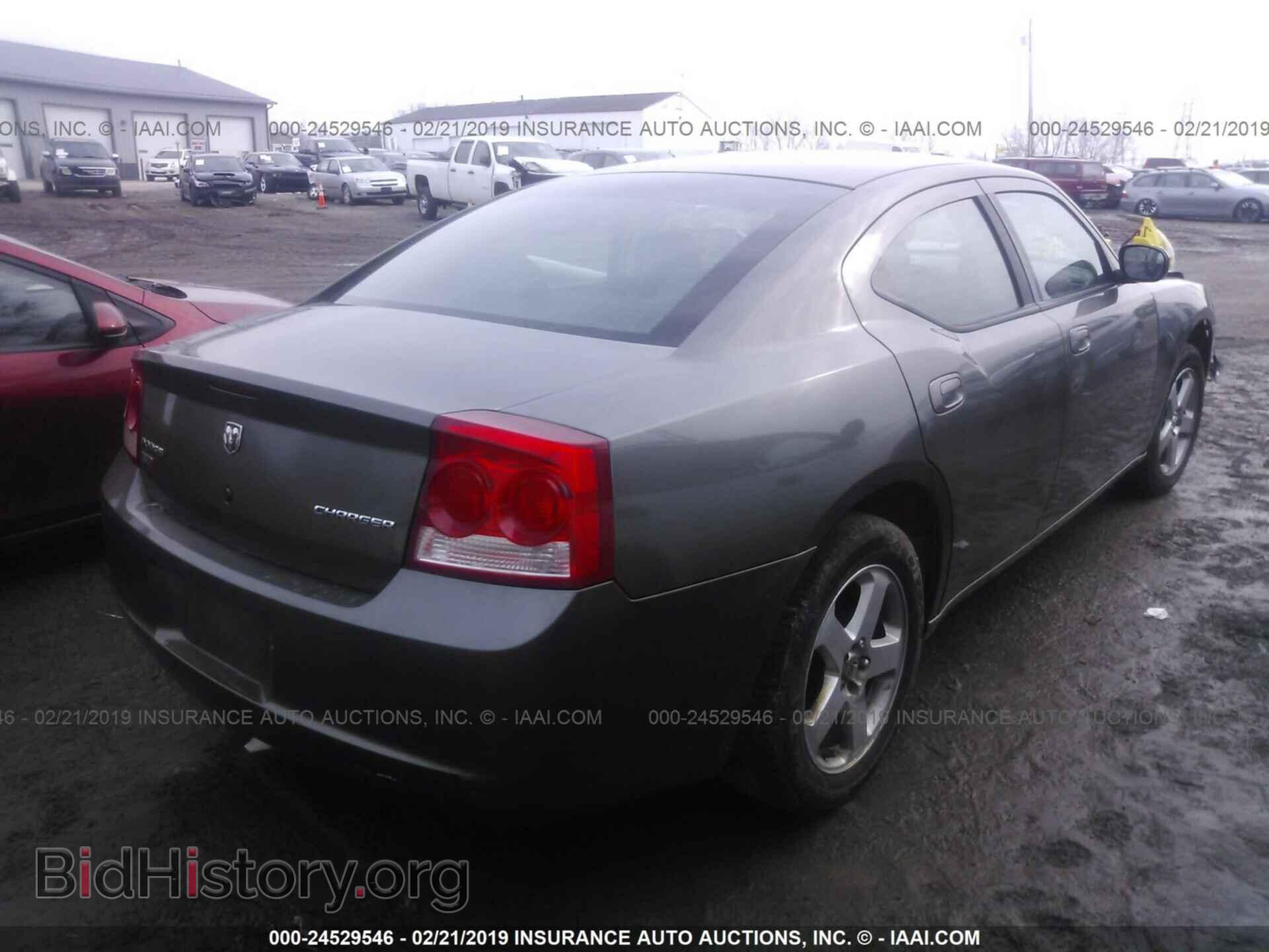 2010 DODGE CHARGER - VIN: 2B3CK4CV4AH145692 - Фото 4