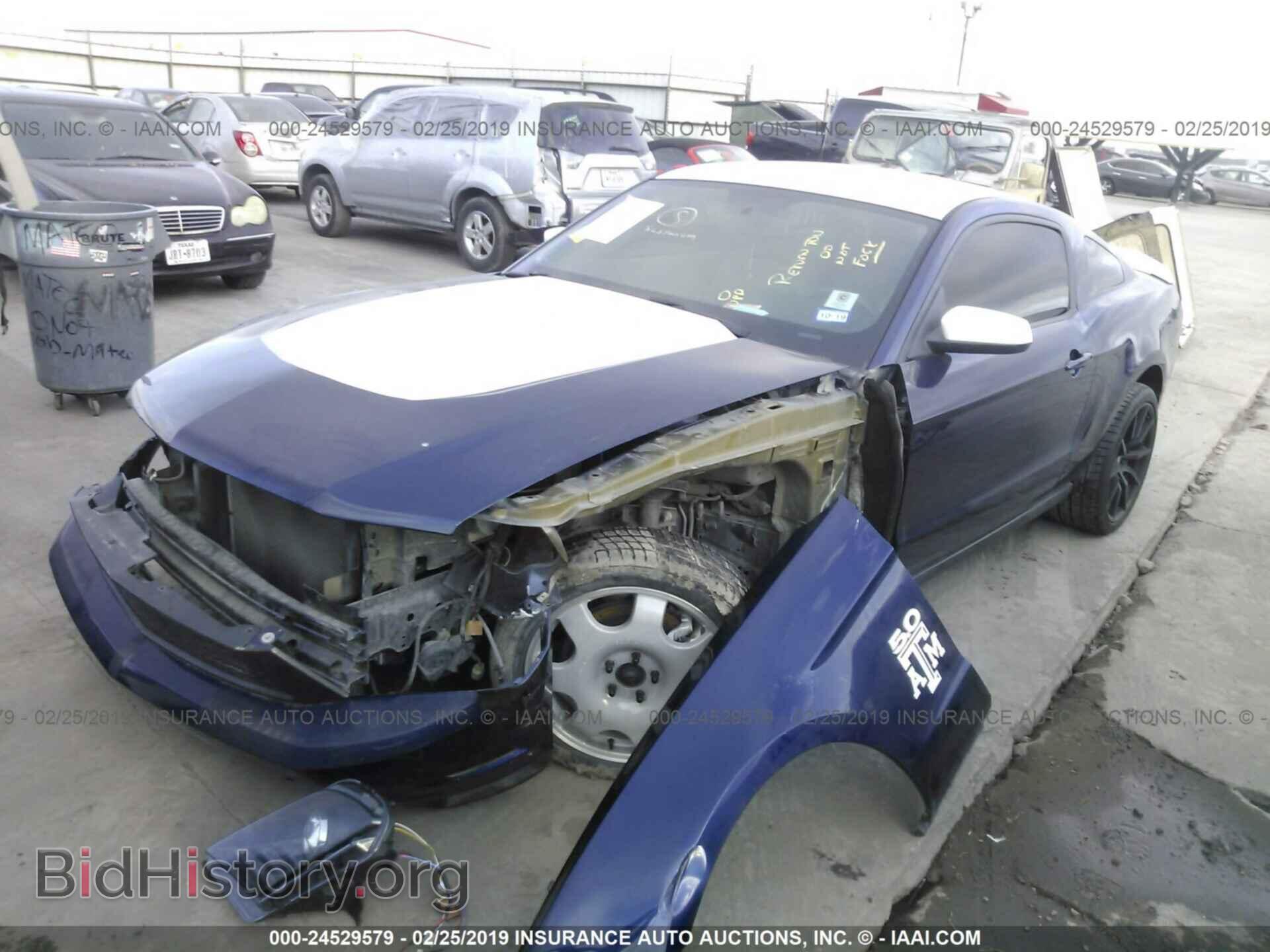 2011 FORD MUSTANG - VIN: 1ZVBP8CF3B5108635 - Фото 2